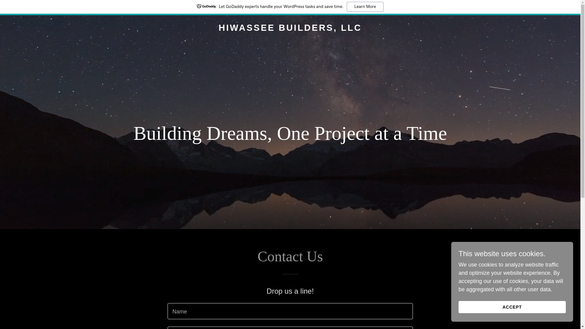 website screenshot of https://dannyphiwasseebuilders.com/