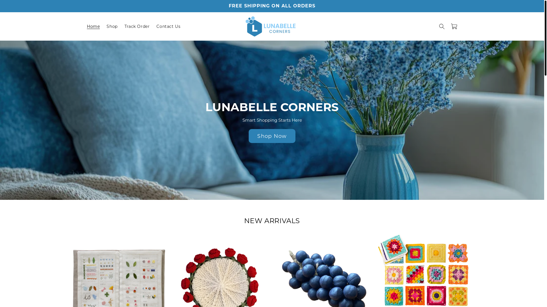 website screenshot of https://lunabellecorners.com/