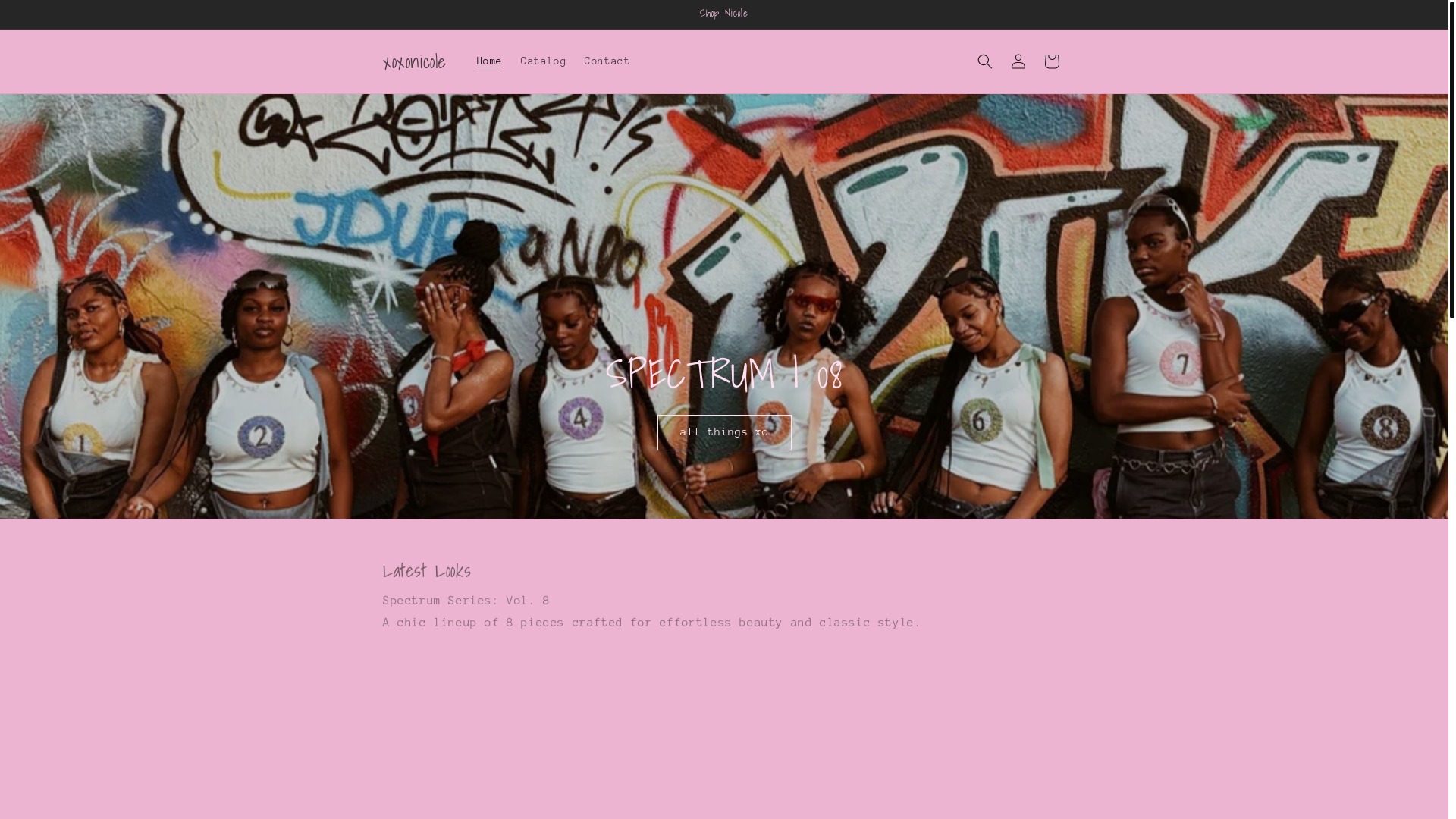 website screenshot of https://xoxonicole.store/