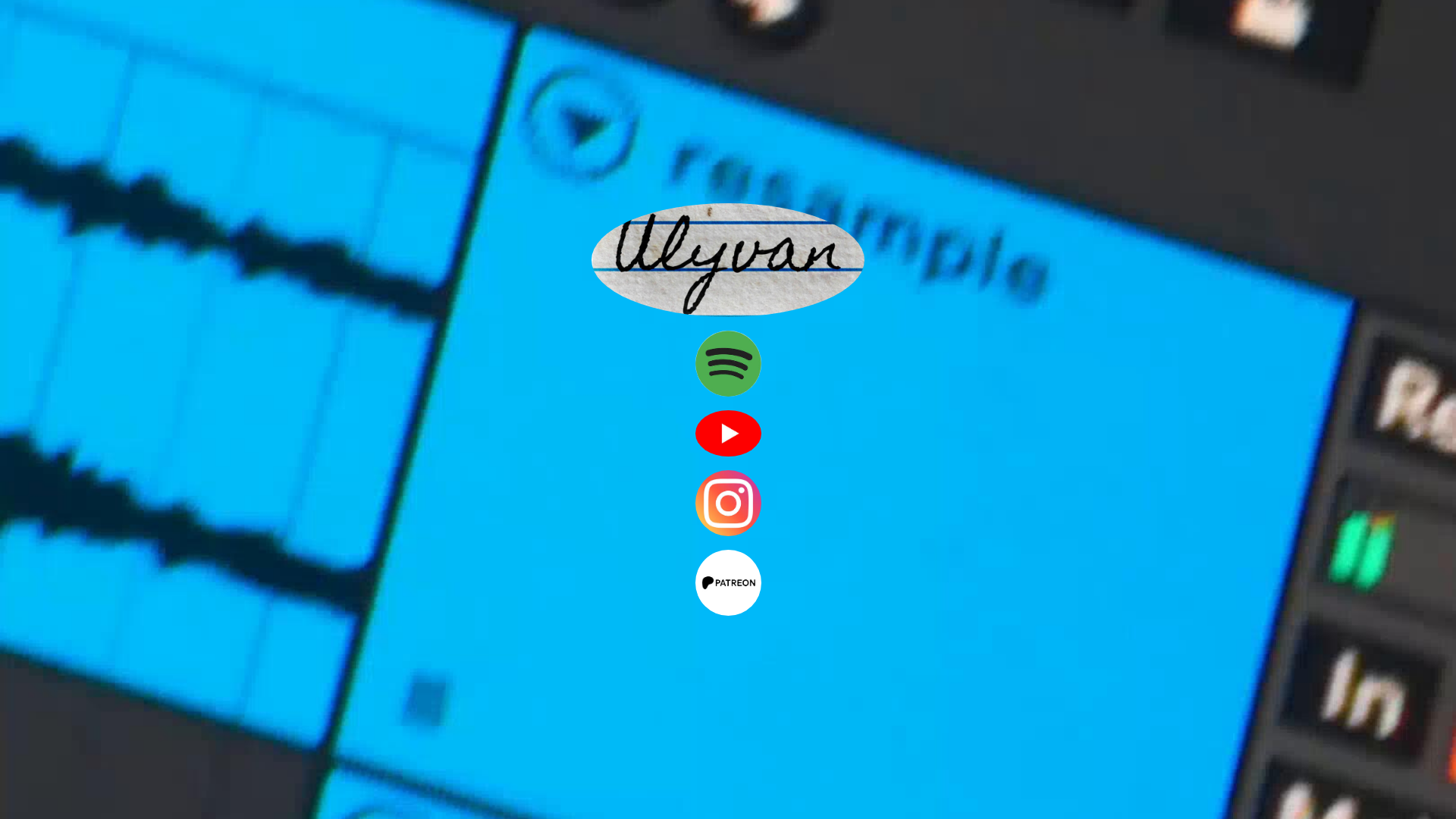 website screenshot of https://ulyvan.com/