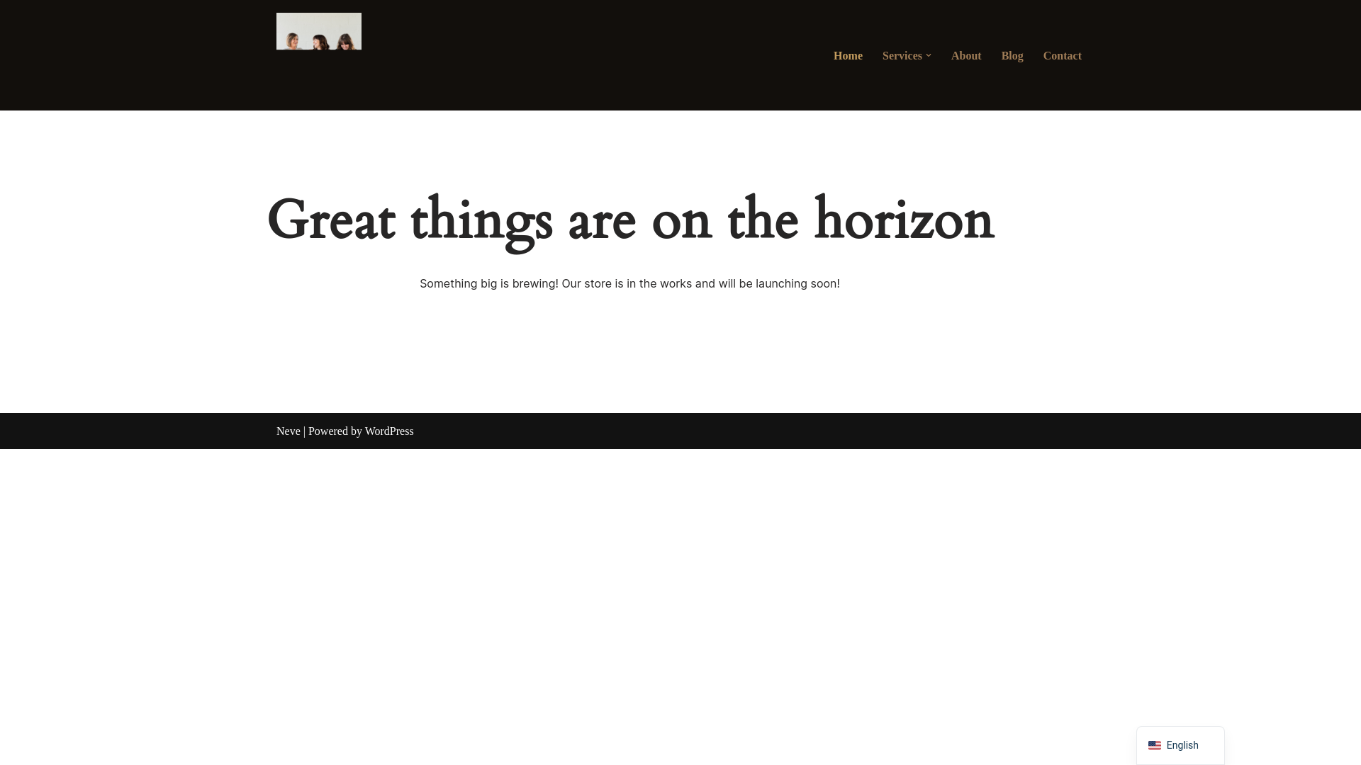website screenshot of https://mysticfoxnails.com/