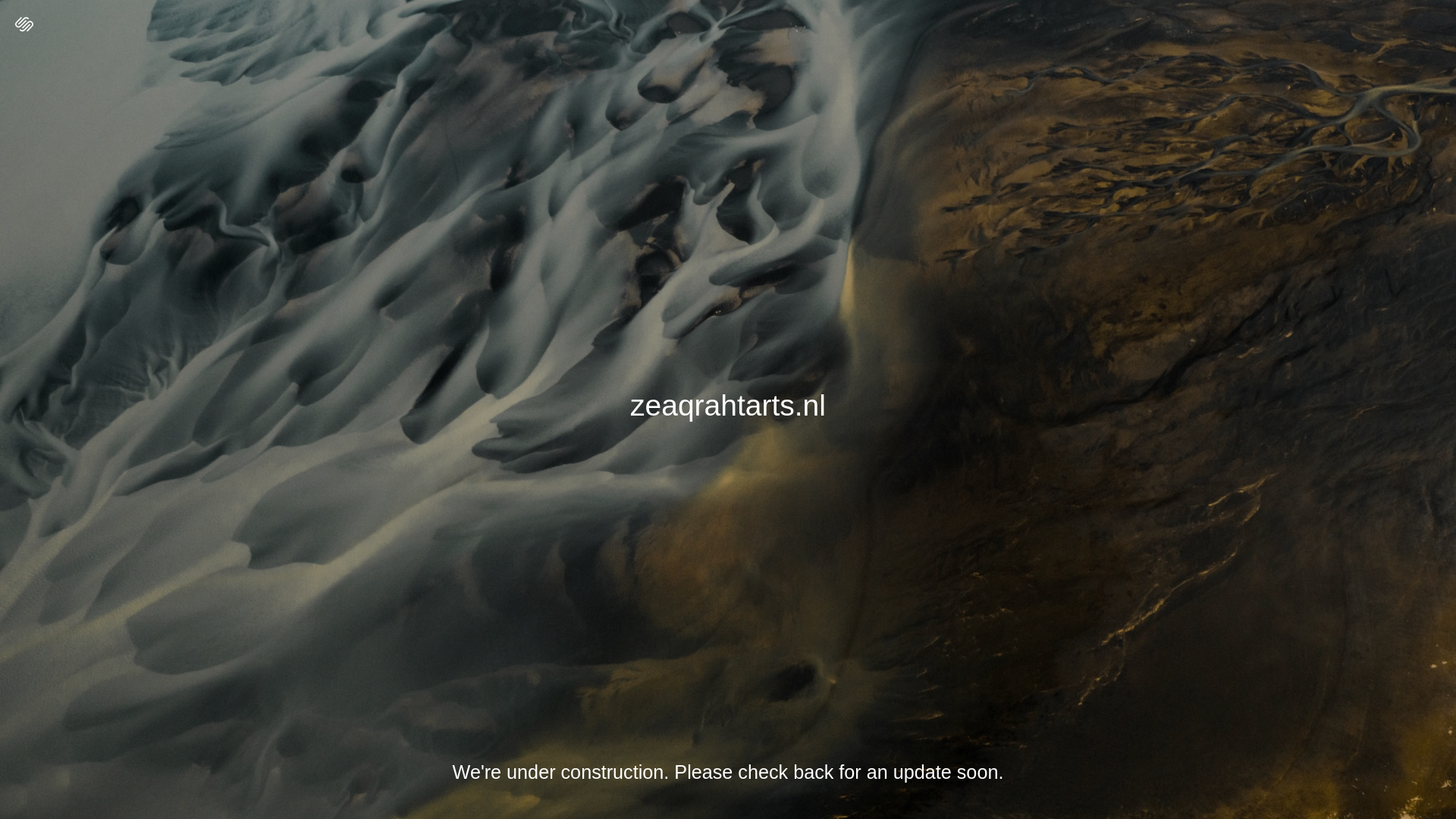 website screenshot of https://zeaqrahtarts.nl/