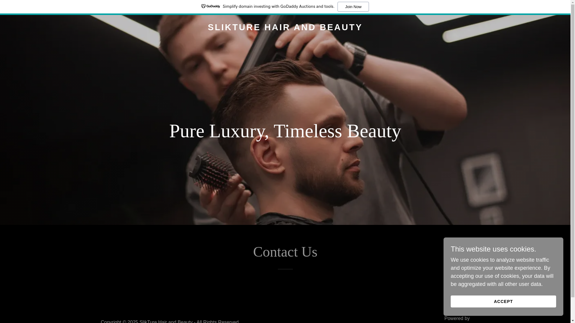 website screenshot of https://slikturehairandbeauty.com/