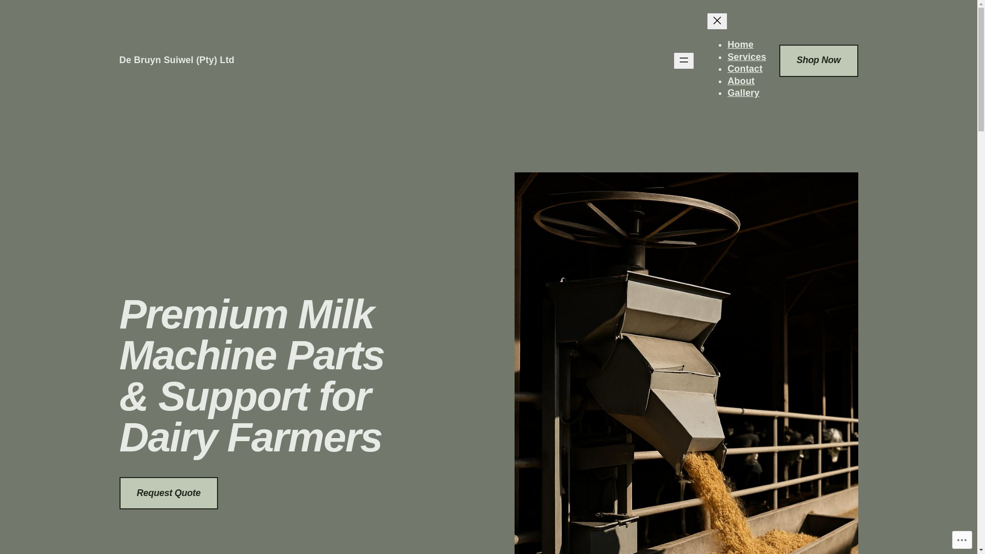 website screenshot of https://milkingmashines.co/