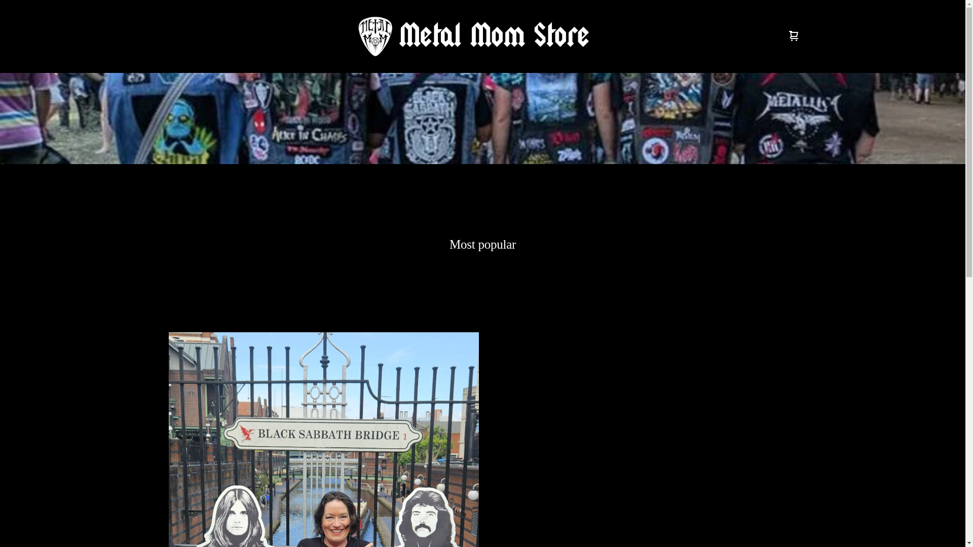 website screenshot of https://metalmomstore.com/