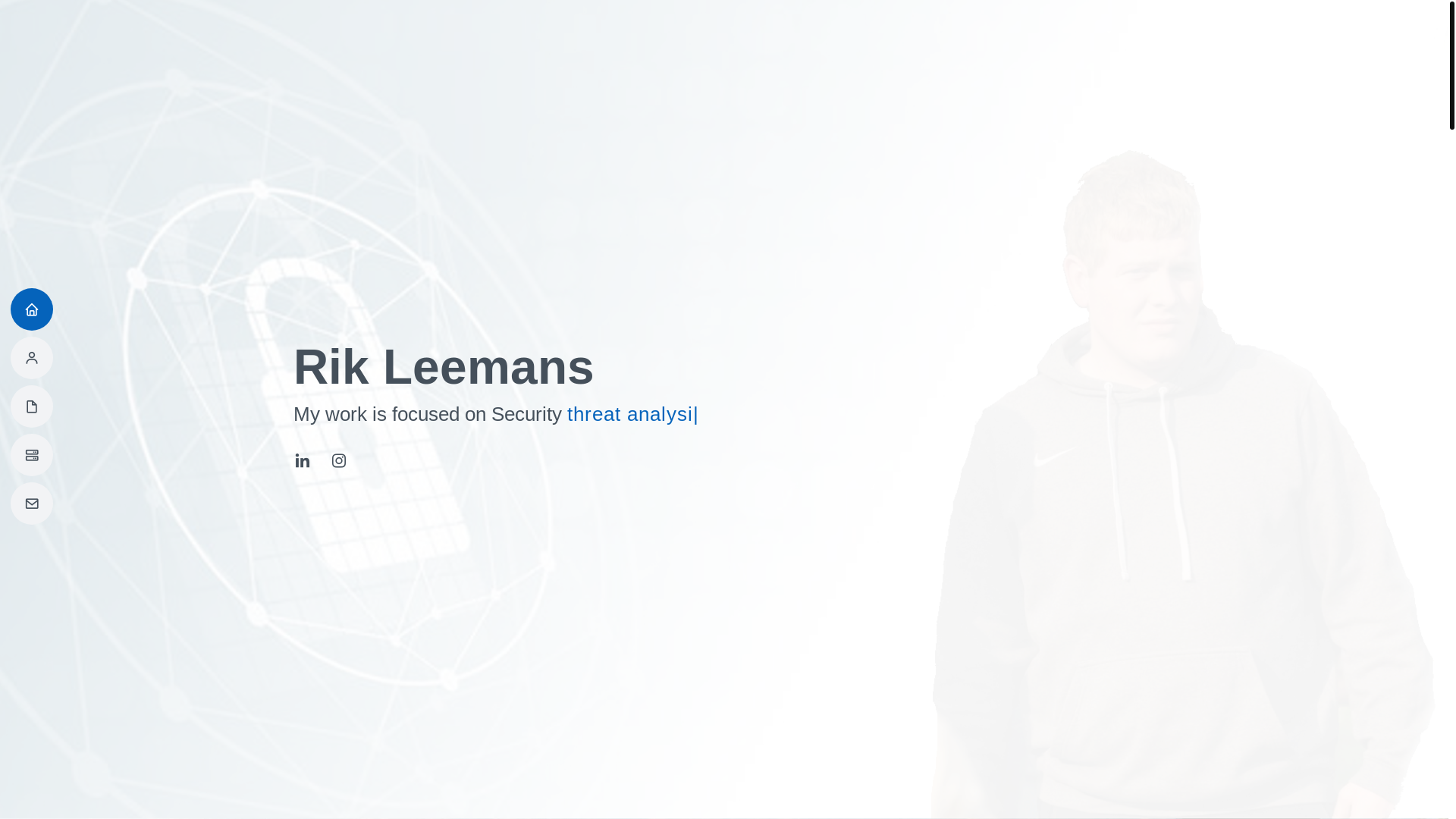 website screenshot of https://rikleemans.com/