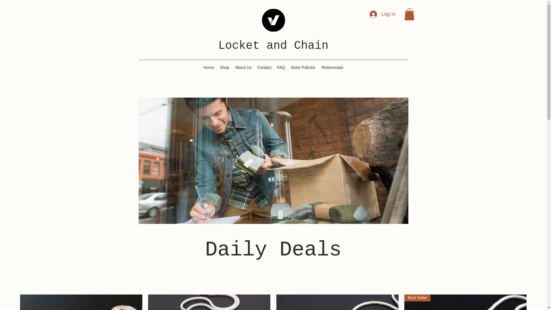 website screenshot of https://locketandchain.com/