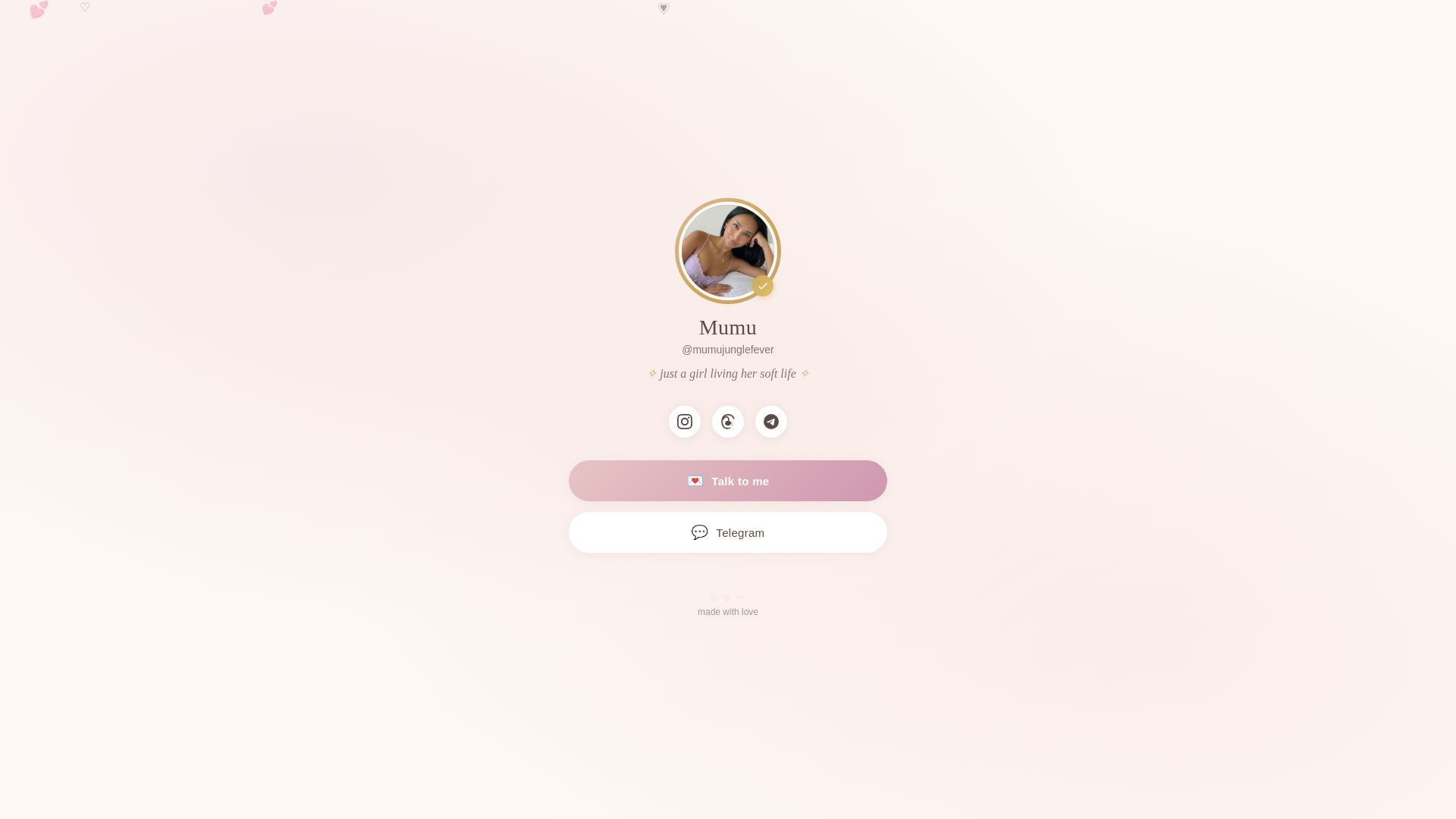 website screenshot of https://mumujunglefever.com/