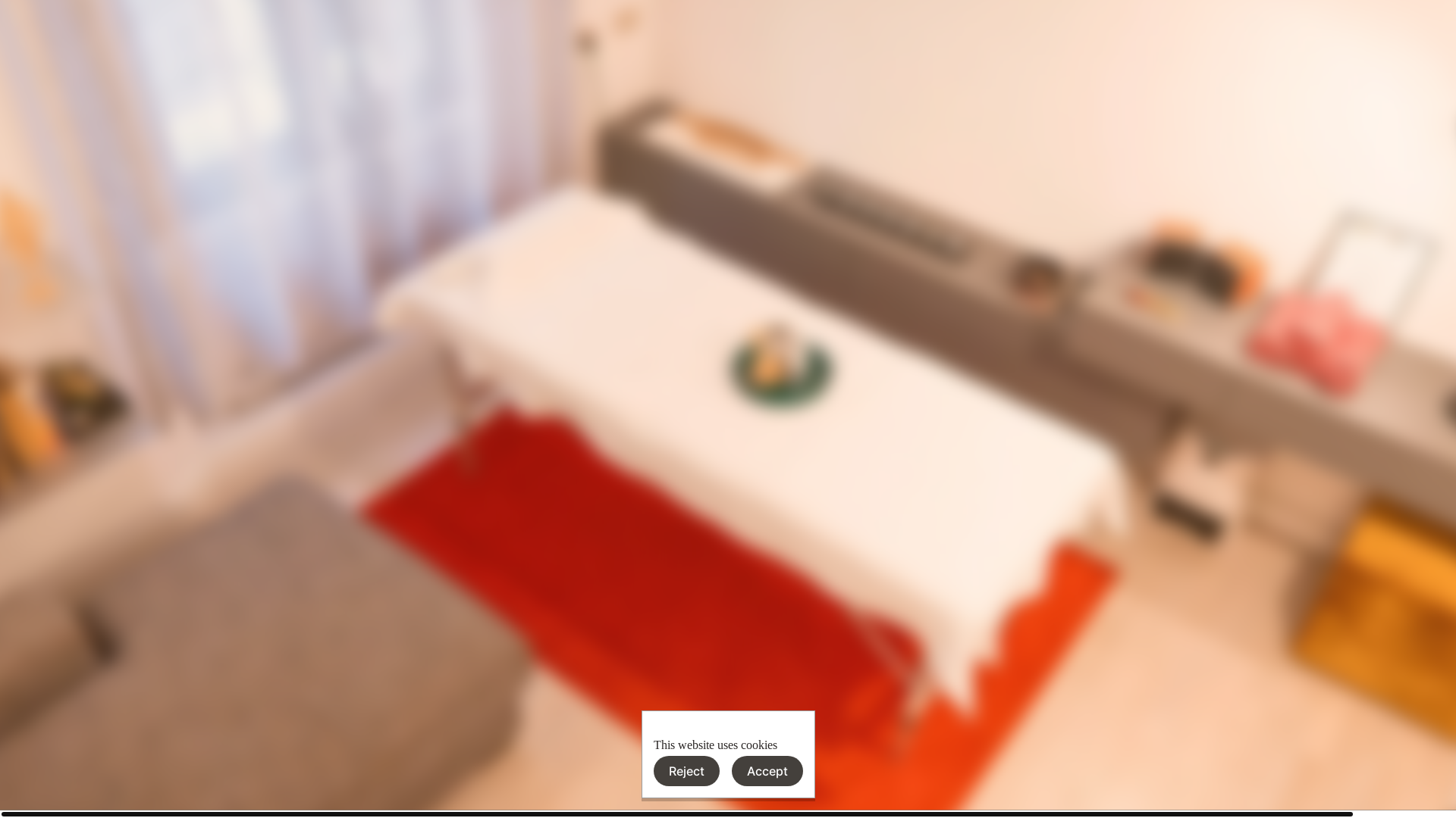 website screenshot of https://mauriziovaimassaggi.it/