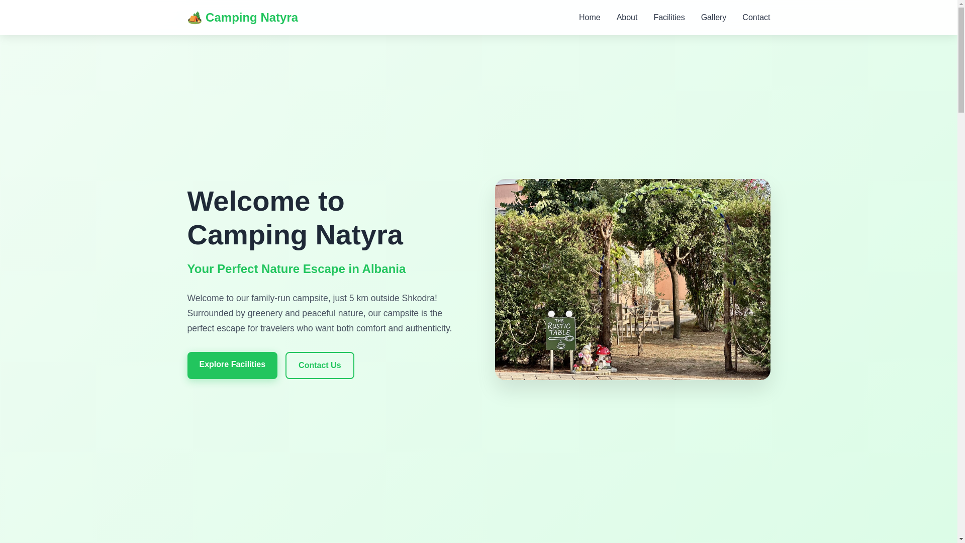website screenshot of https://camping-natyra.pages.dev/