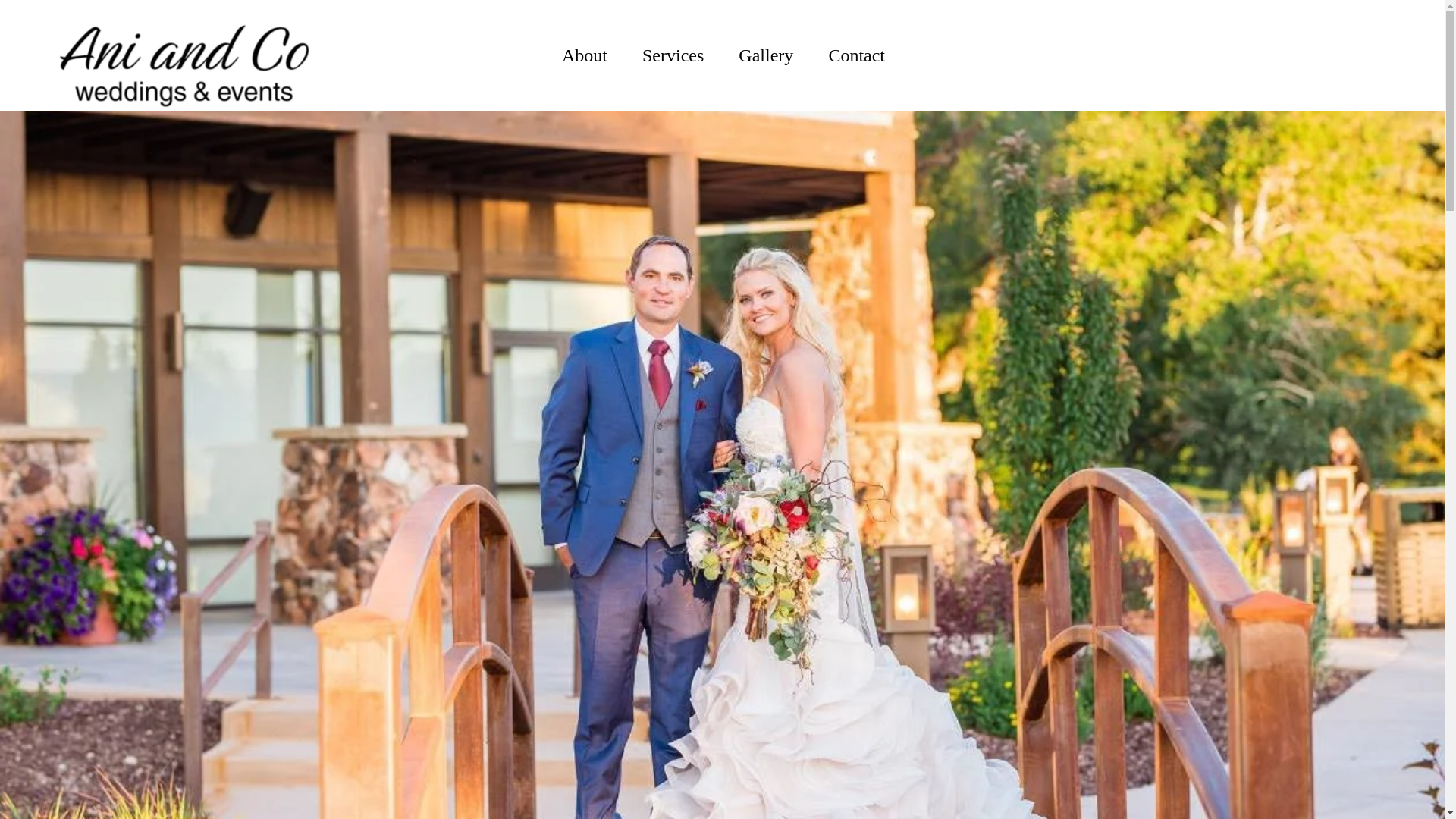website screenshot of https://aniandcoweddings.com/