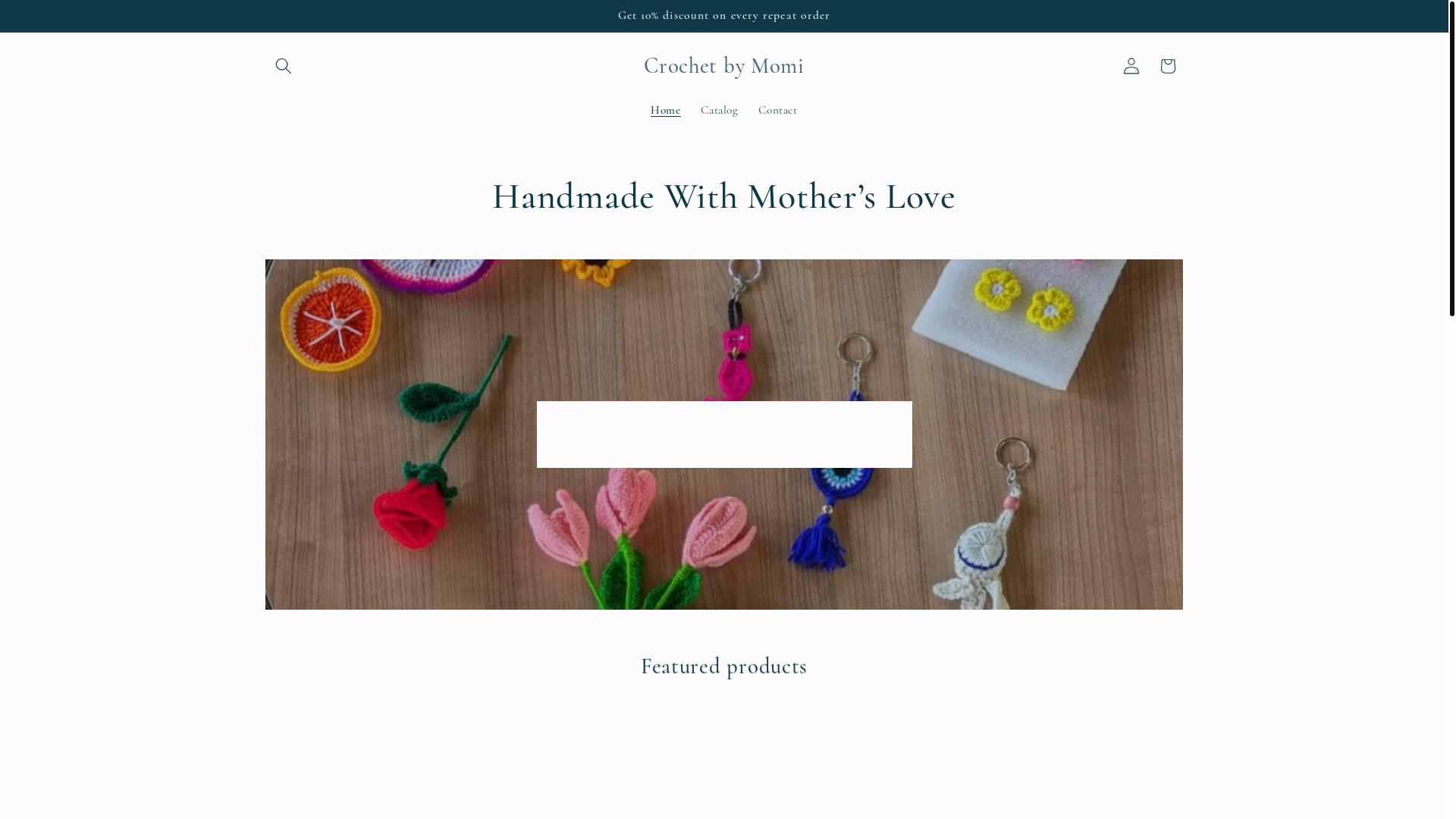 website screenshot of https://crochetbymomi.com/