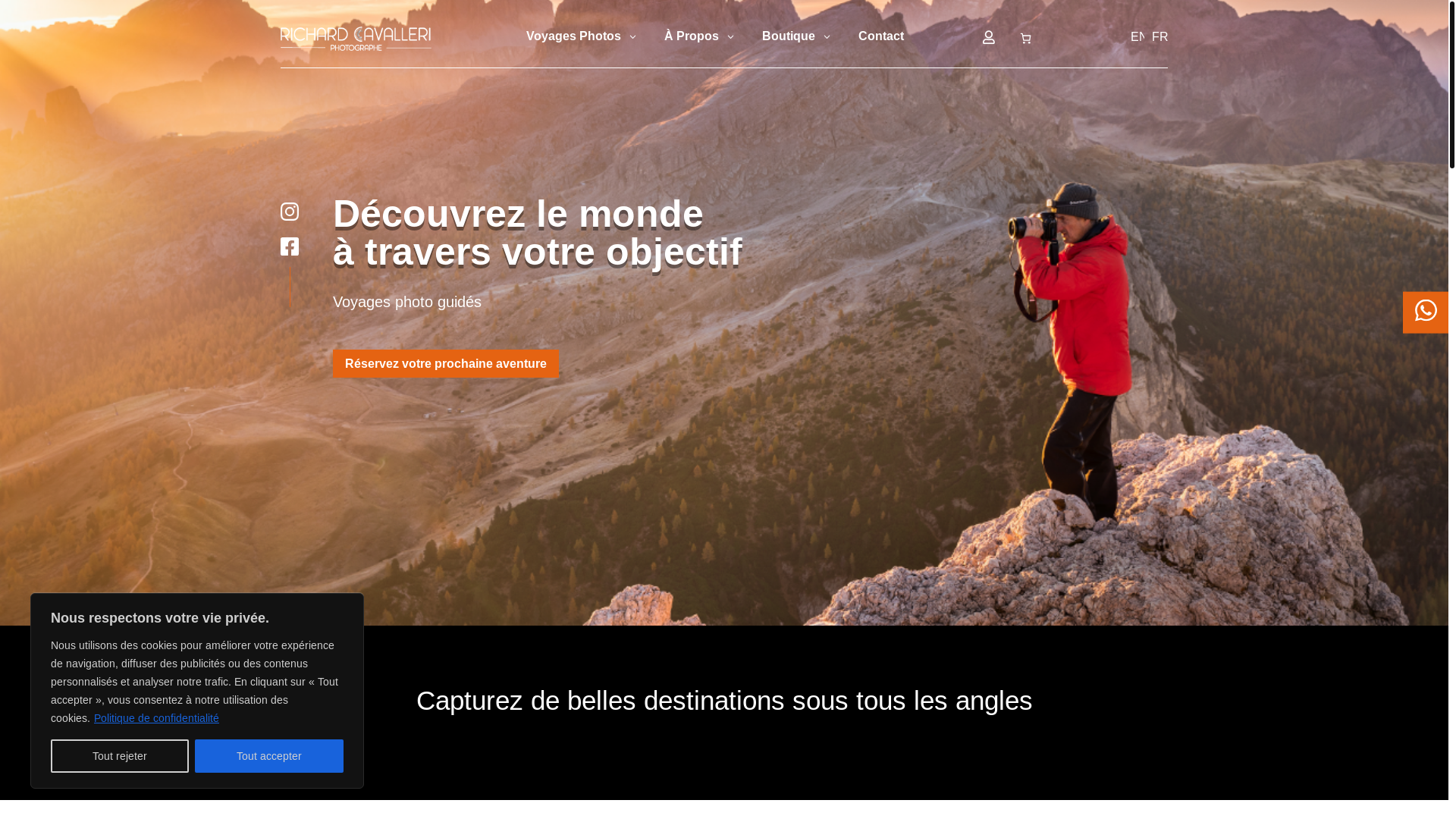 website screenshot of https://travelphototour.ca/