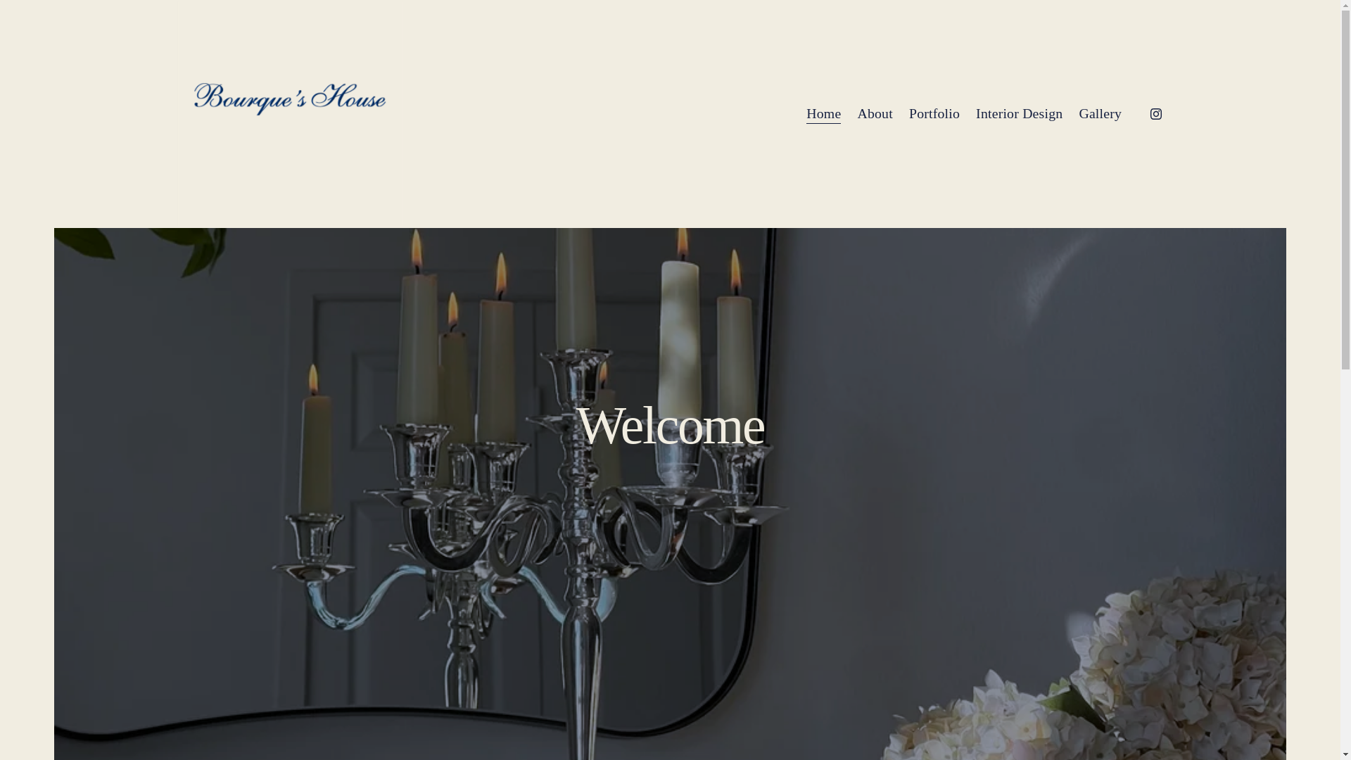 website screenshot of https://graceannebourque.com/