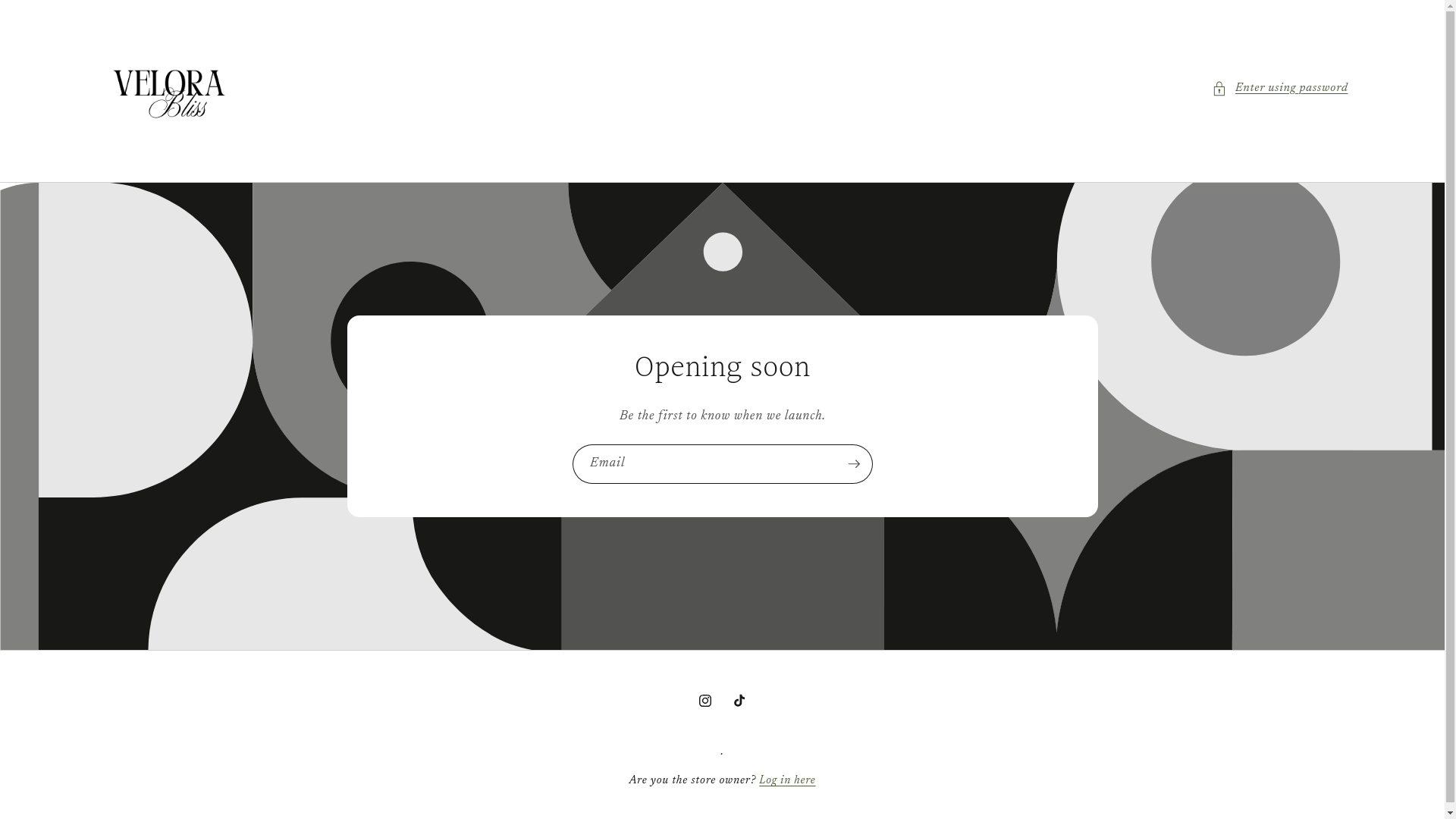 website screenshot of https://veloraess.com/
