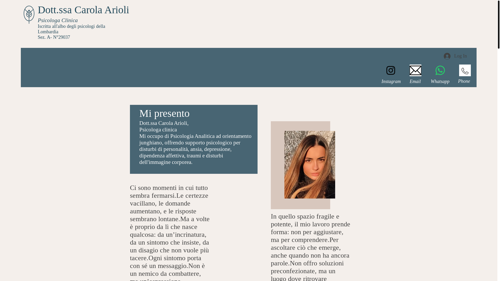 website screenshot of https://psicologagavirate.com/