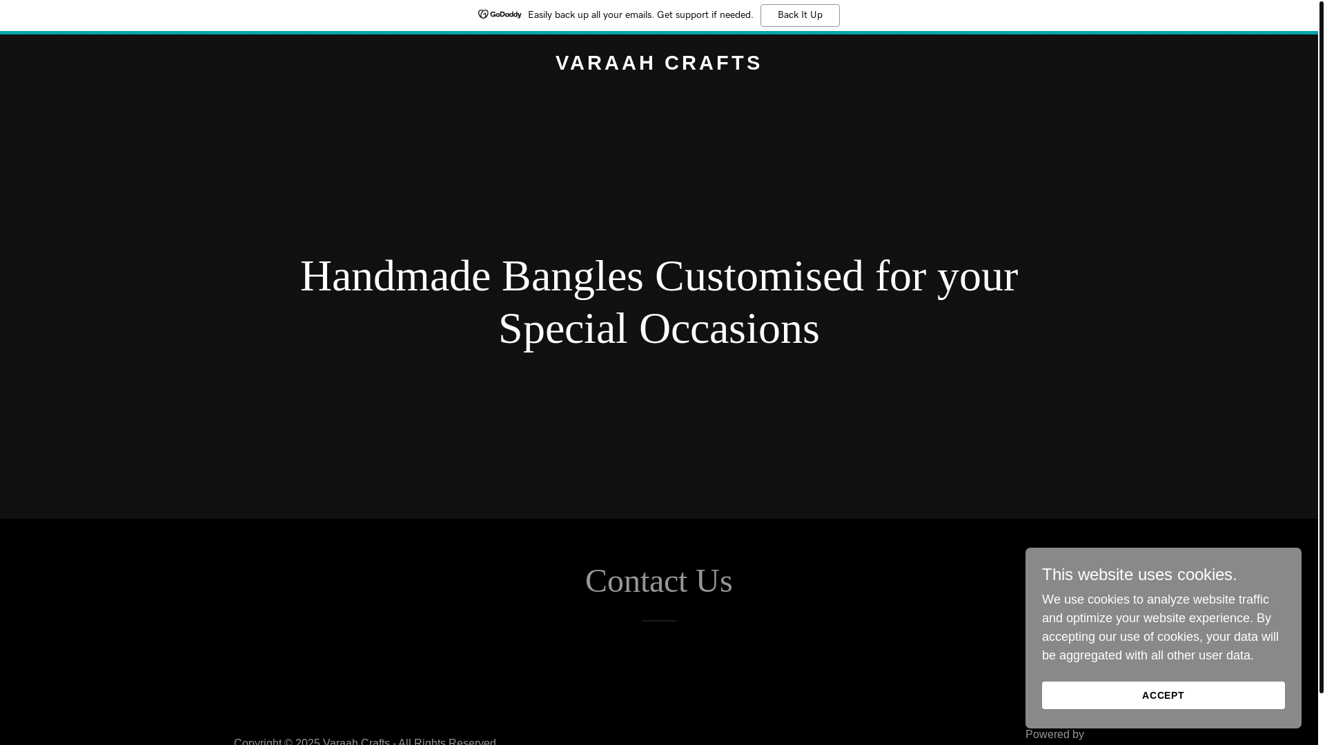 website screenshot of https://varaahcrafts.com/