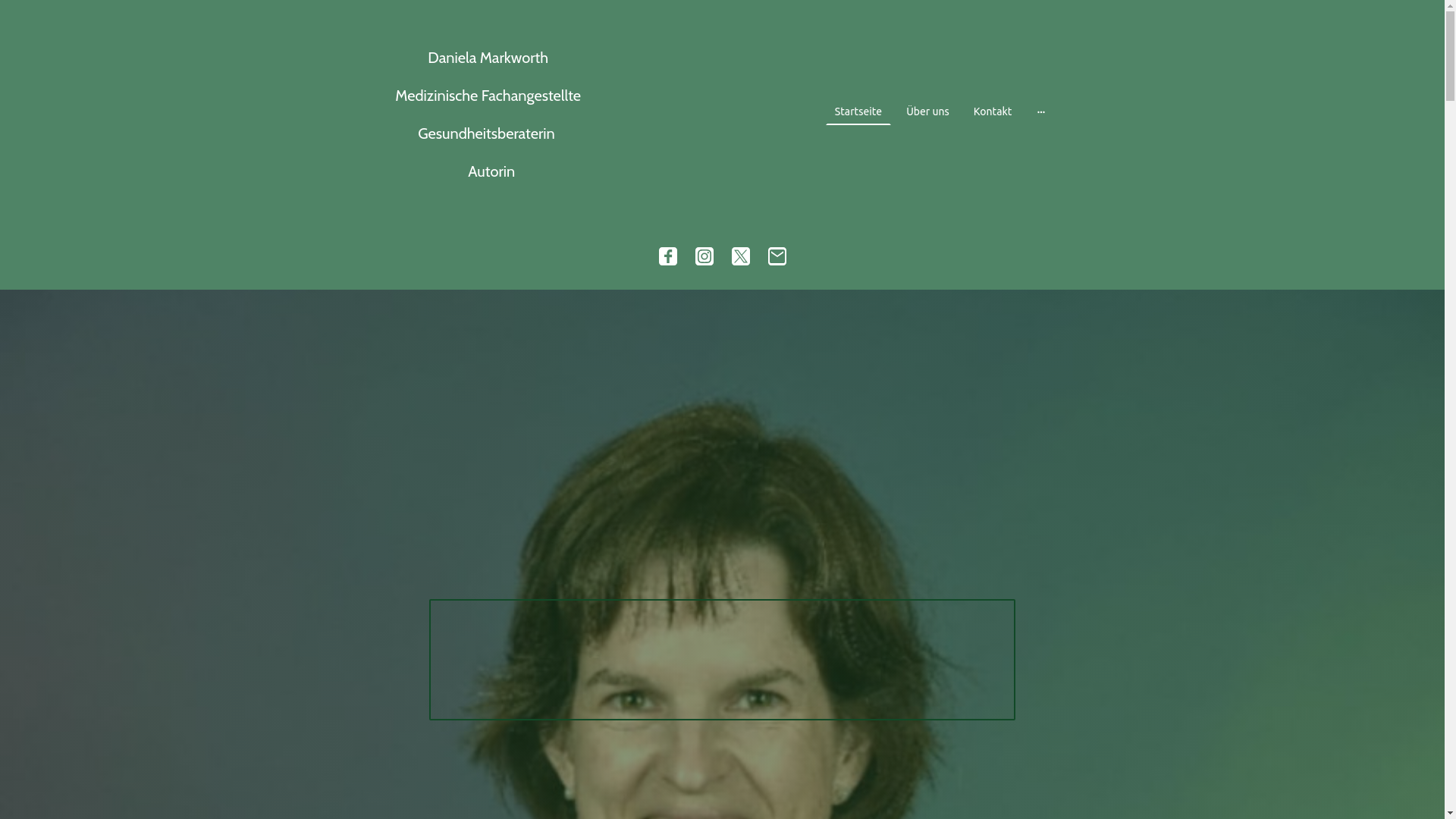 website screenshot of https://danielamarkworth.net/