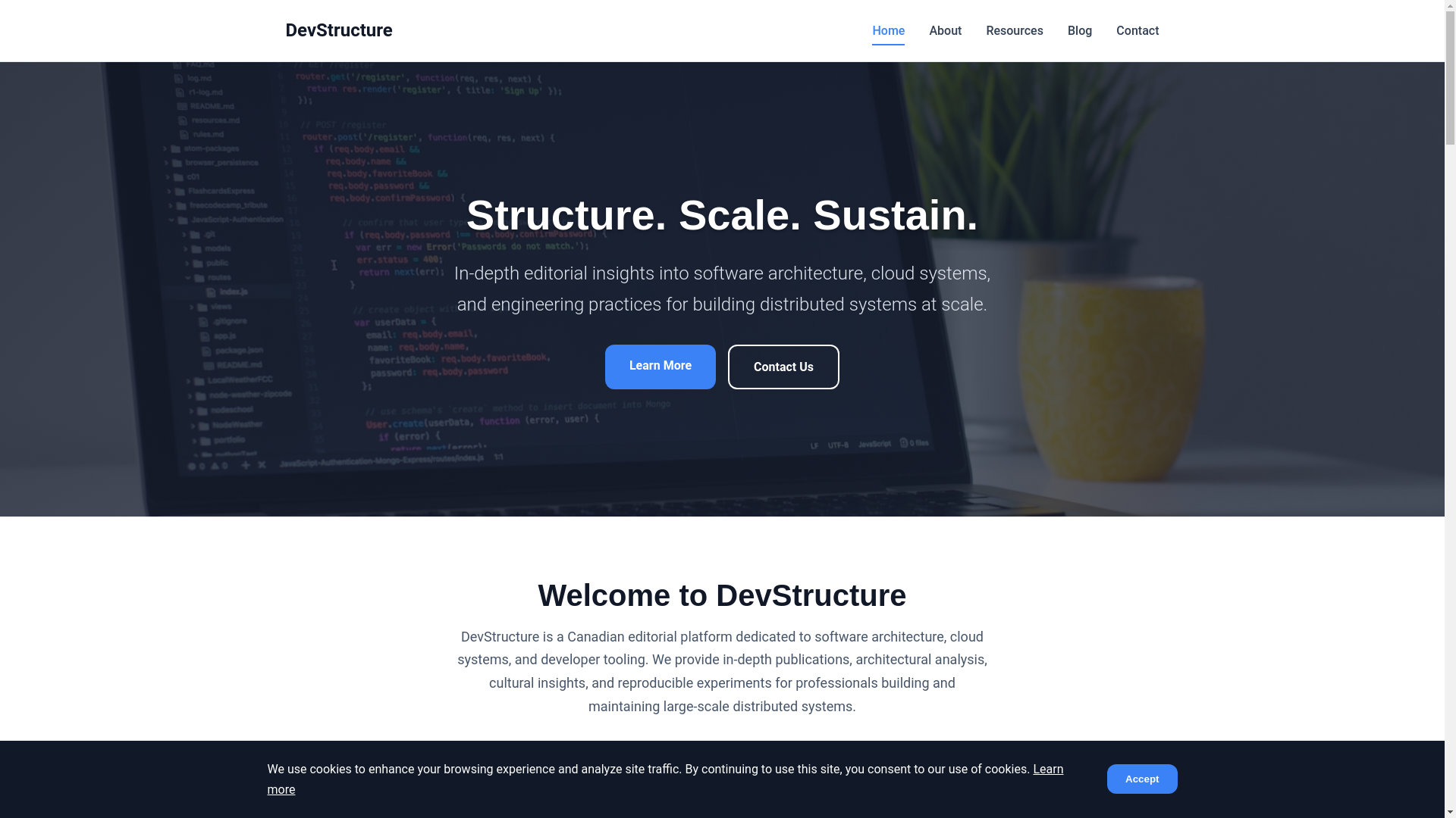 website screenshot of https://dev-structure.com/
