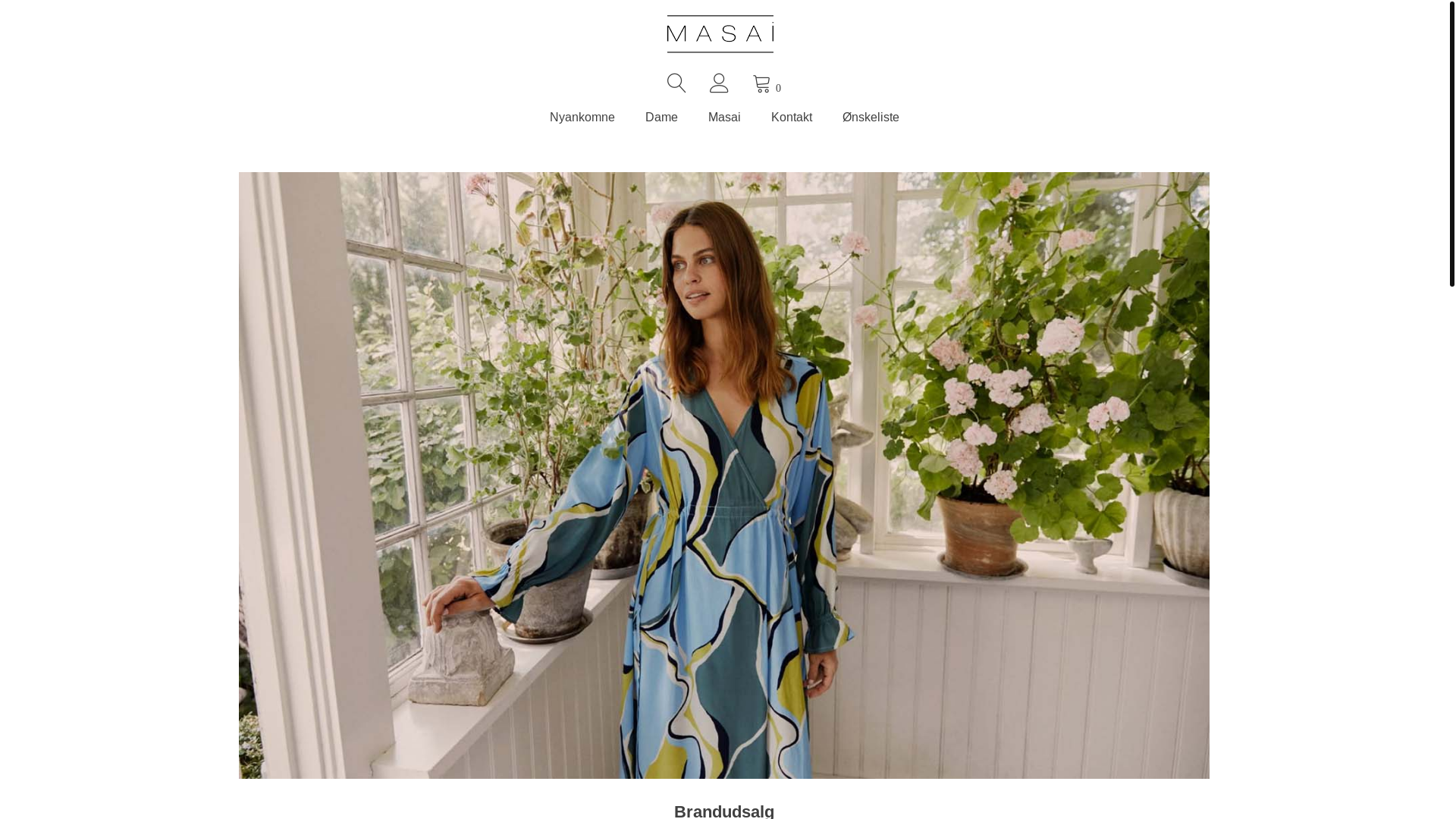 website screenshot of https://estherdaniel.shop/