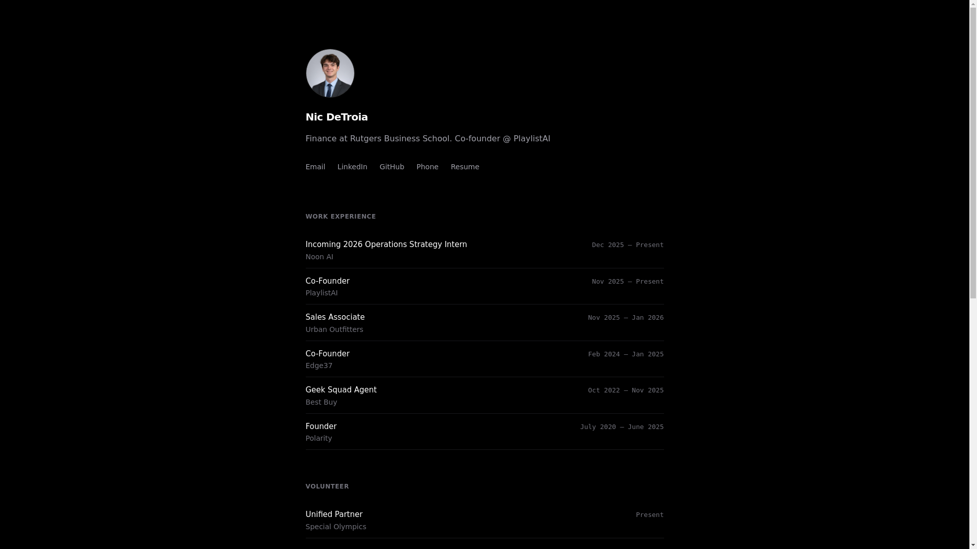 website screenshot of https://nicdetroia.com/