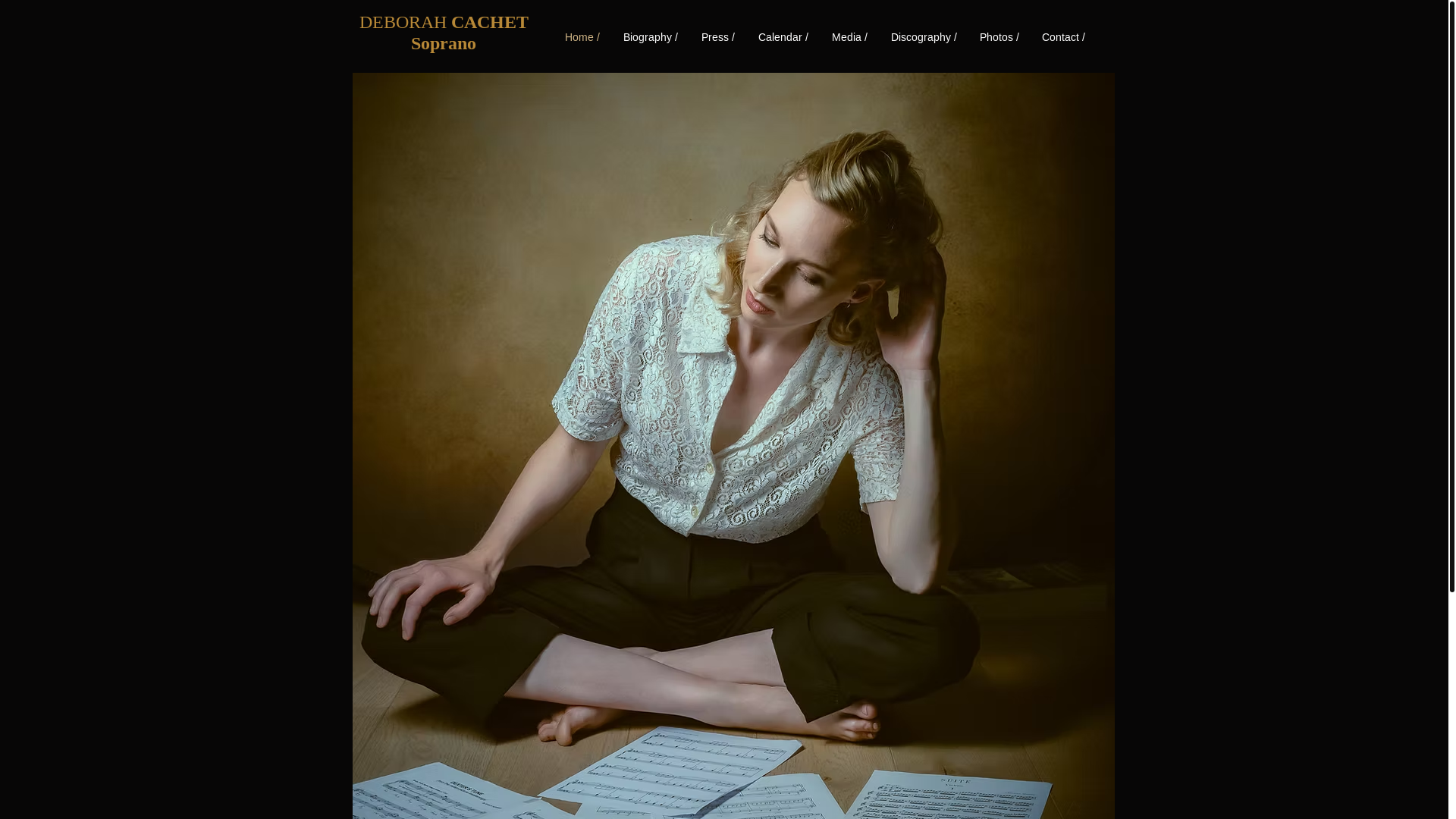 website screenshot of https://deborahcachet.be/