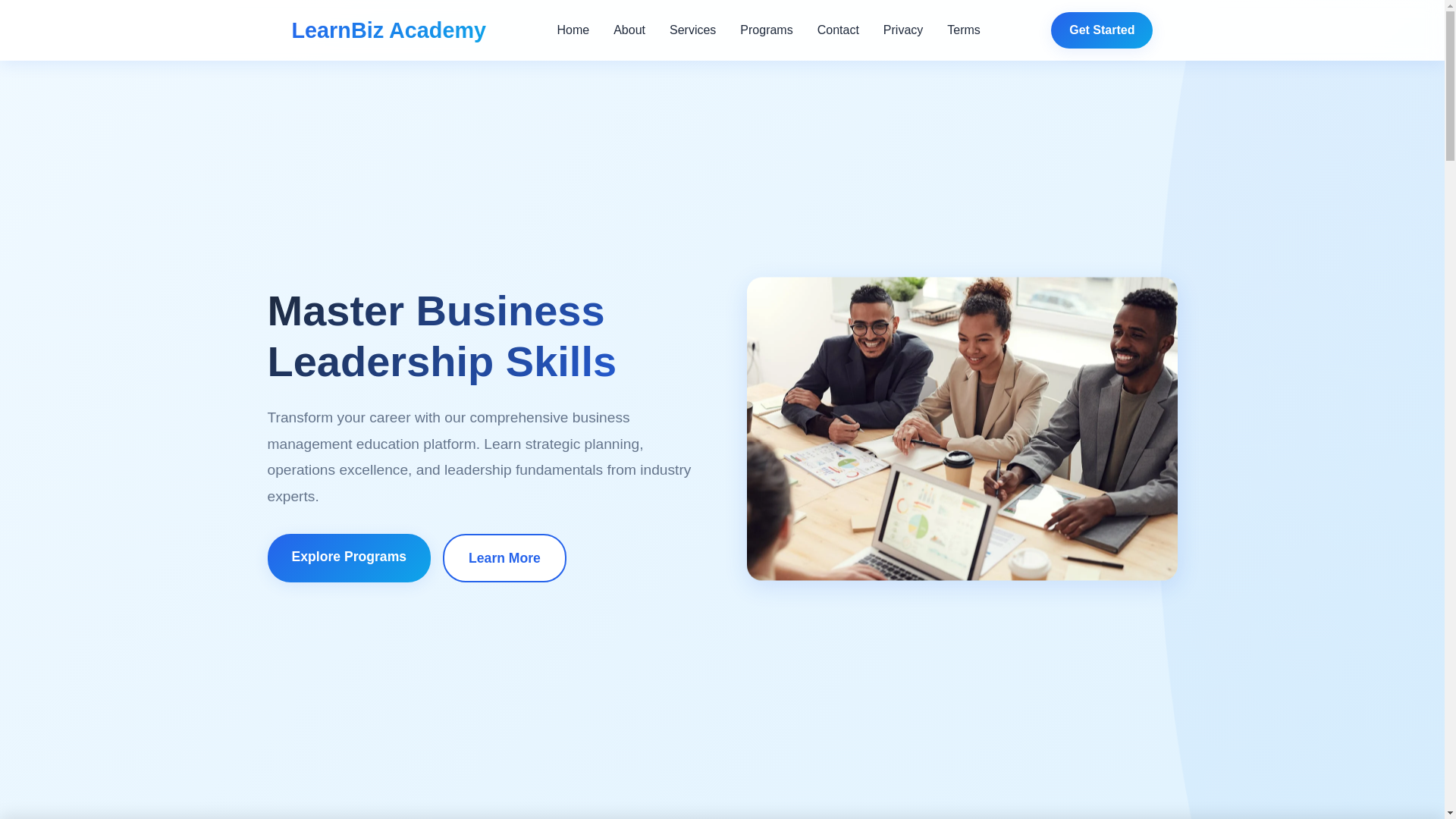 website screenshot of https://indiaenglisjzz.uk/