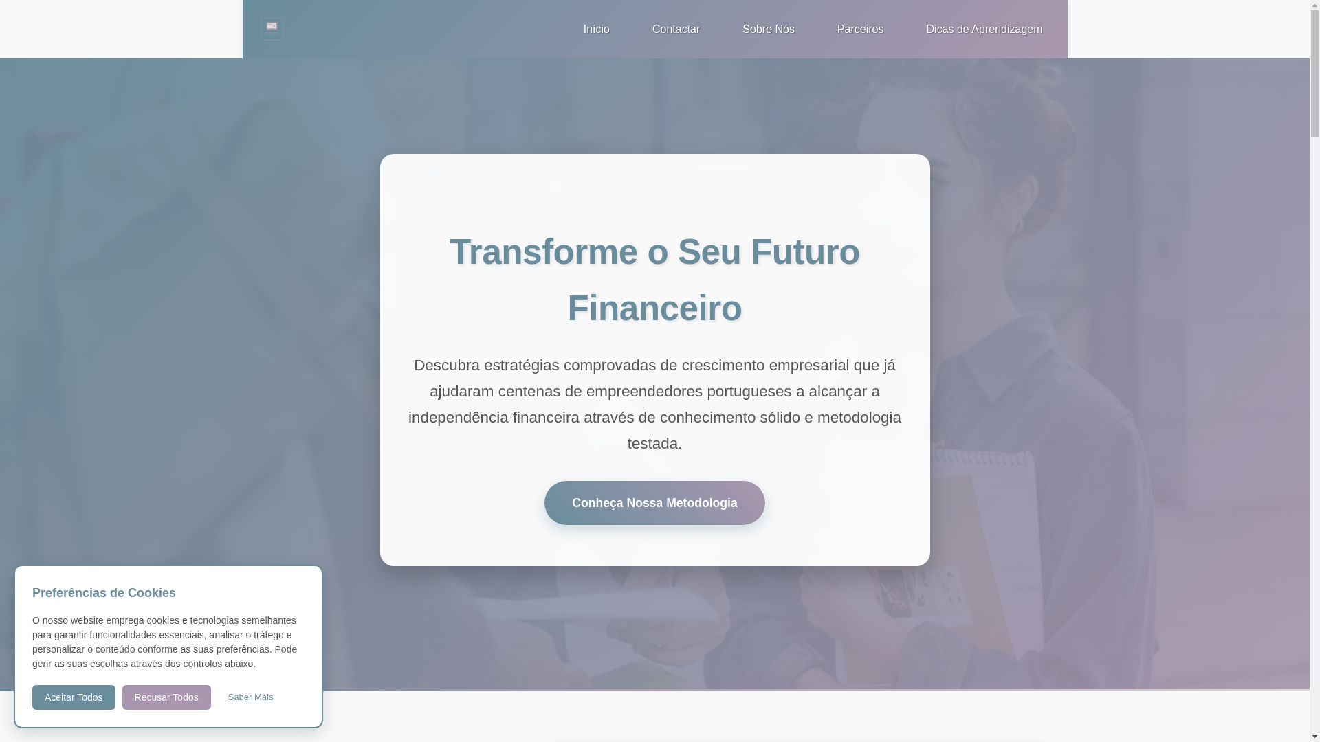website screenshot of https://coralunithos.com/