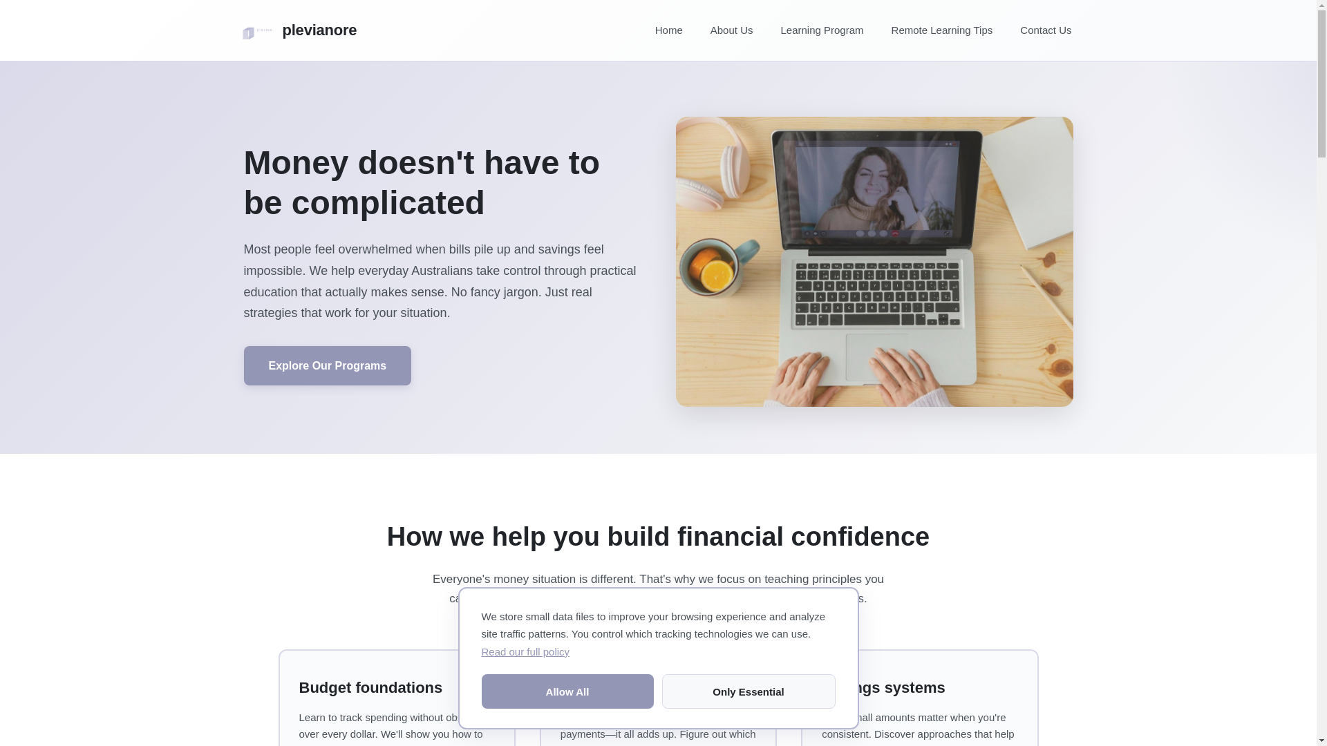 website screenshot of https://plevianore.com/