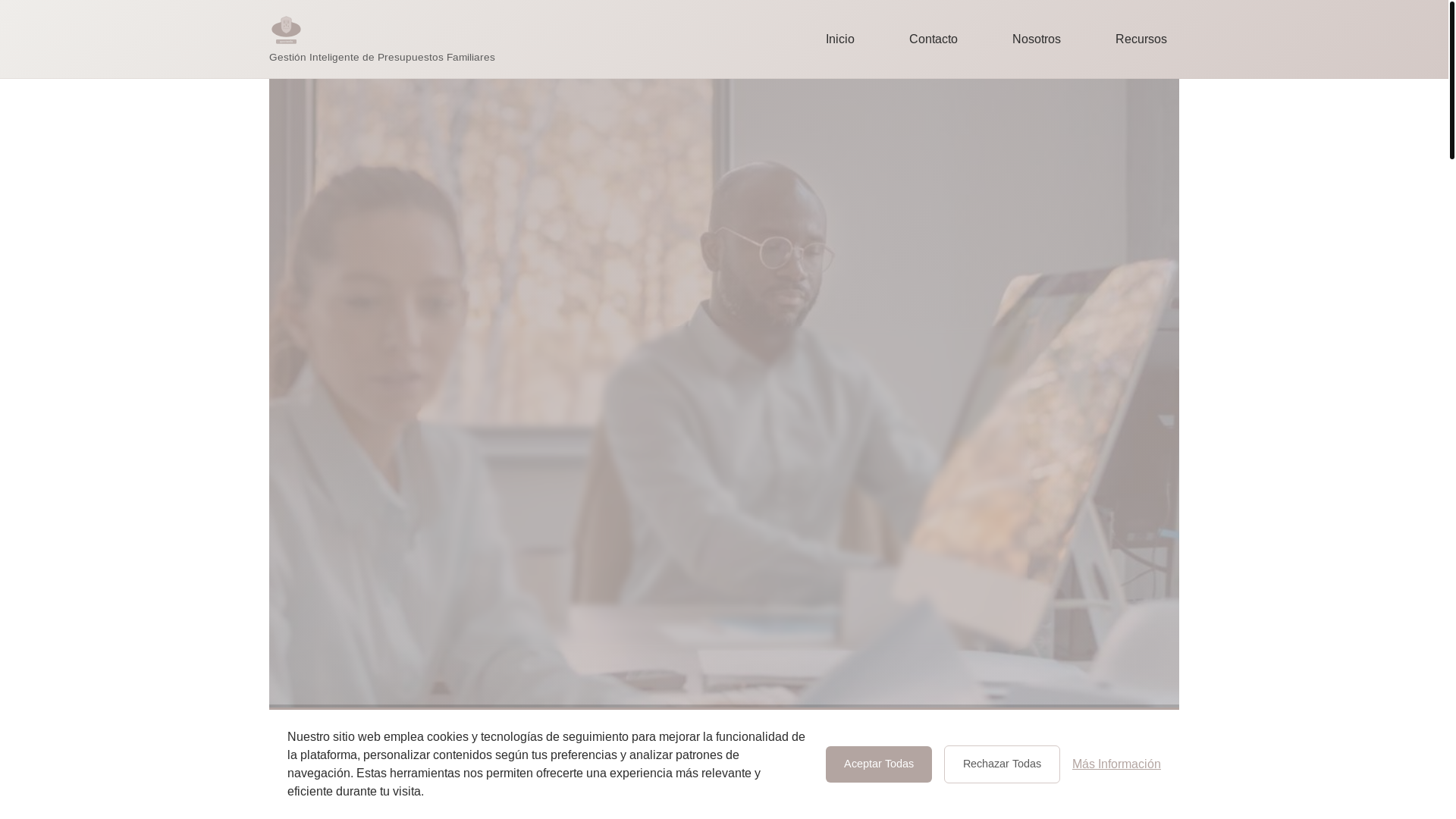 website screenshot of https://quoviantla.com/