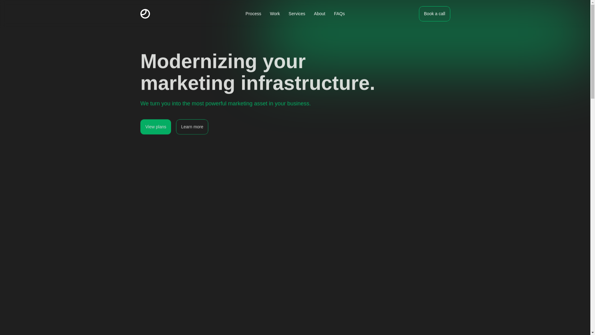 website screenshot of https://vareynorth.com/