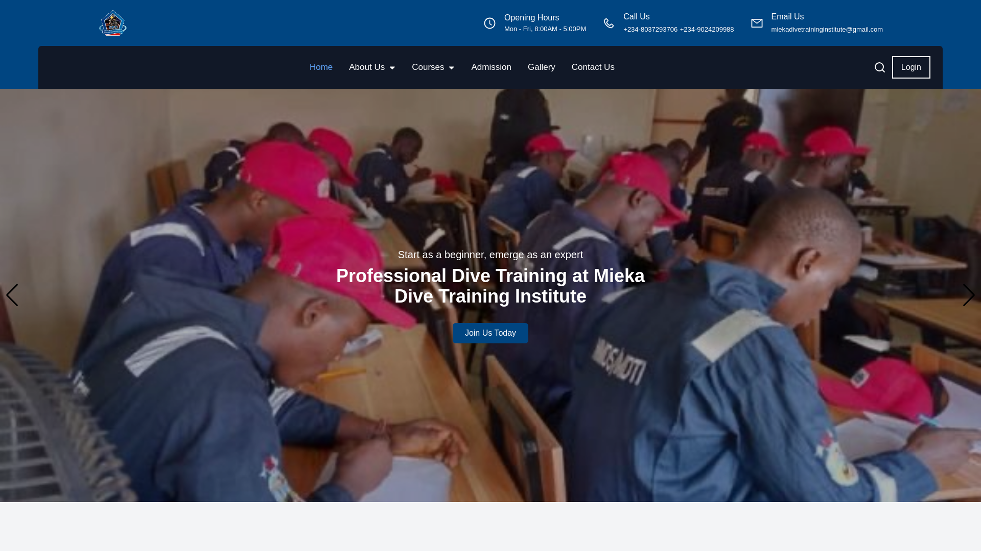 website screenshot of https://miekadive.com/