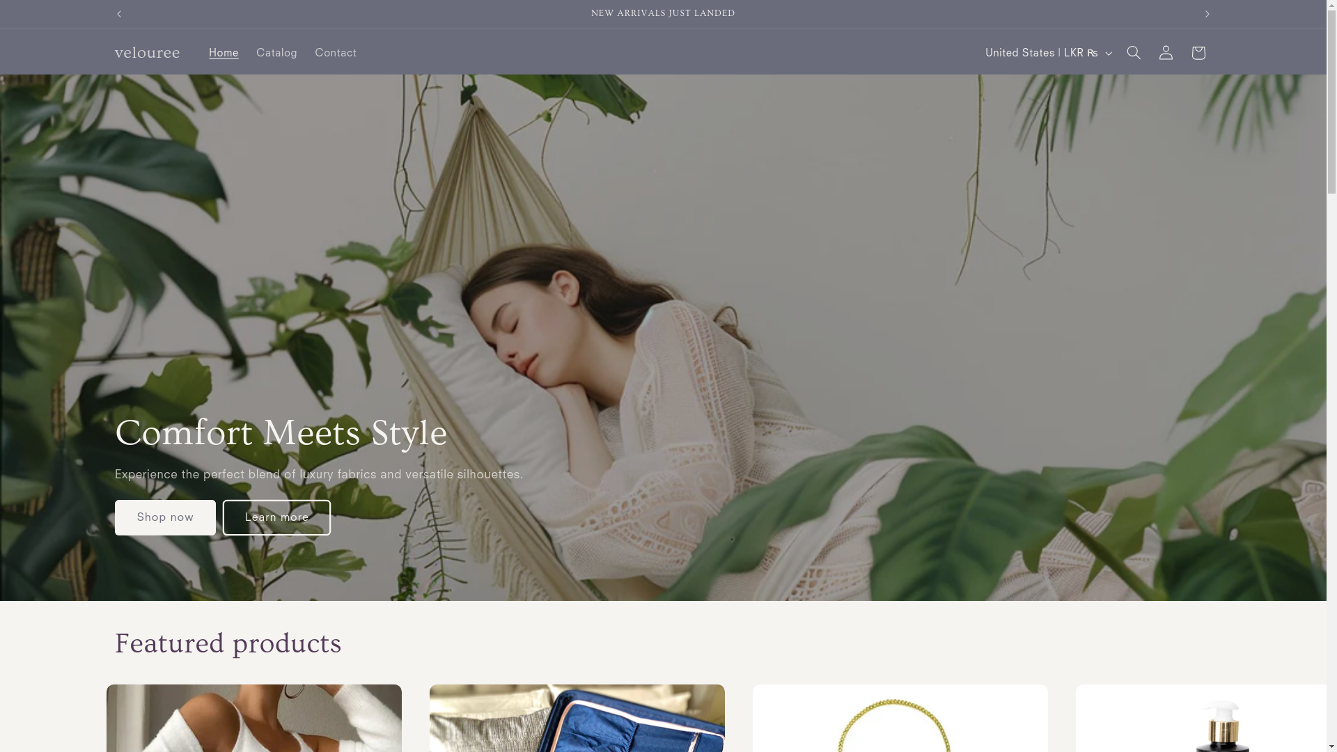 website screenshot of https://velouree.store/