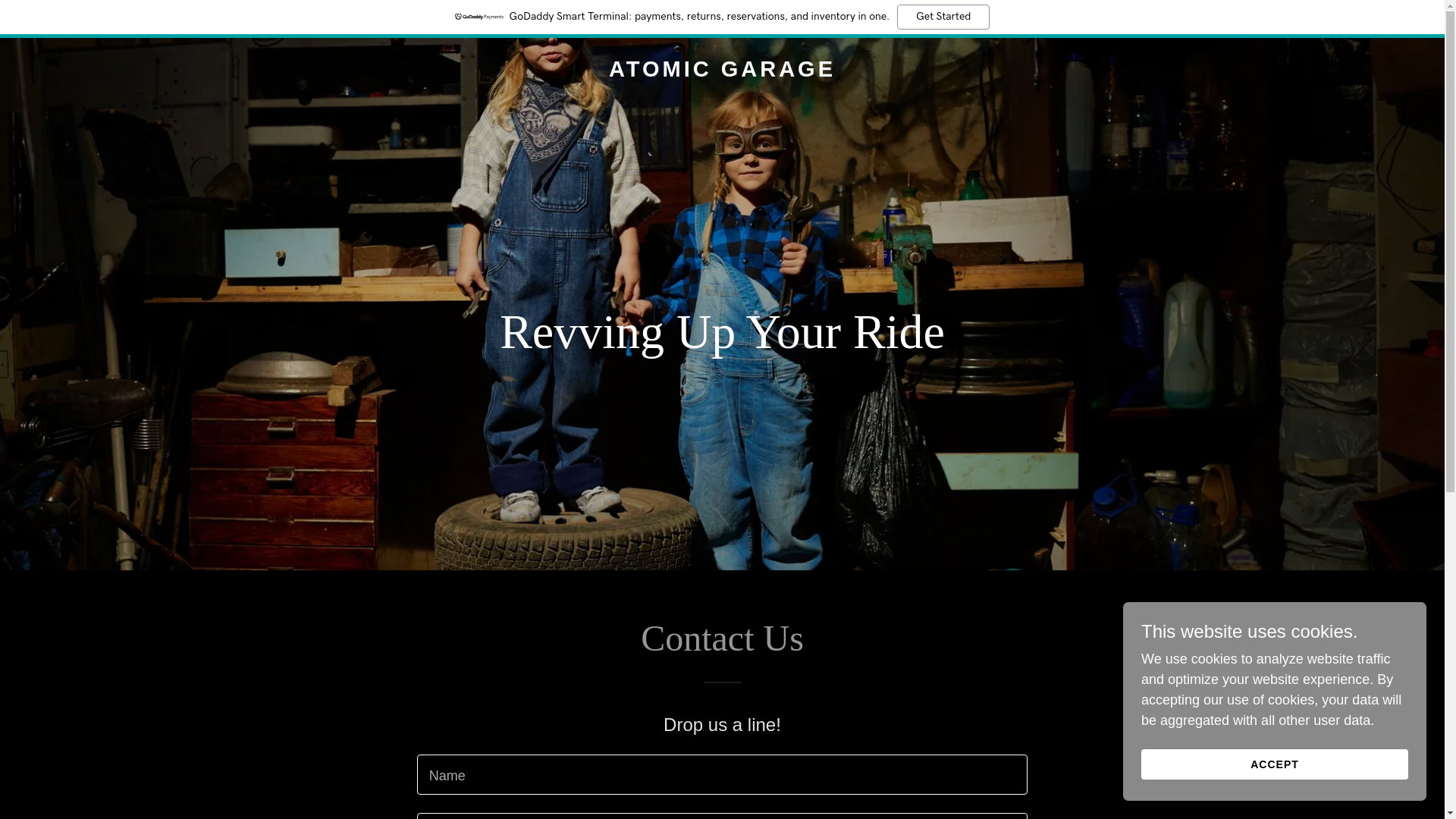 website screenshot of https://atomic-garage.com/