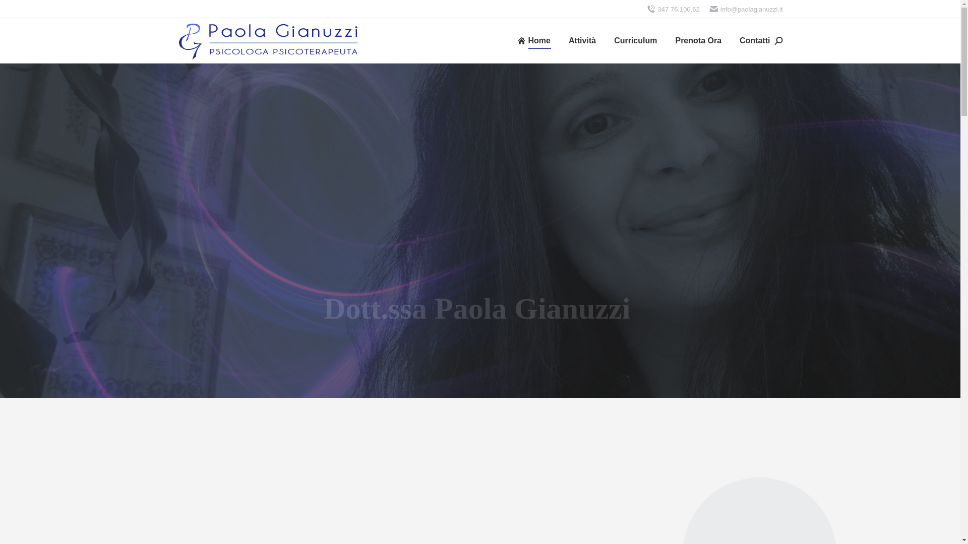website screenshot of https://psicologichiavari.it/