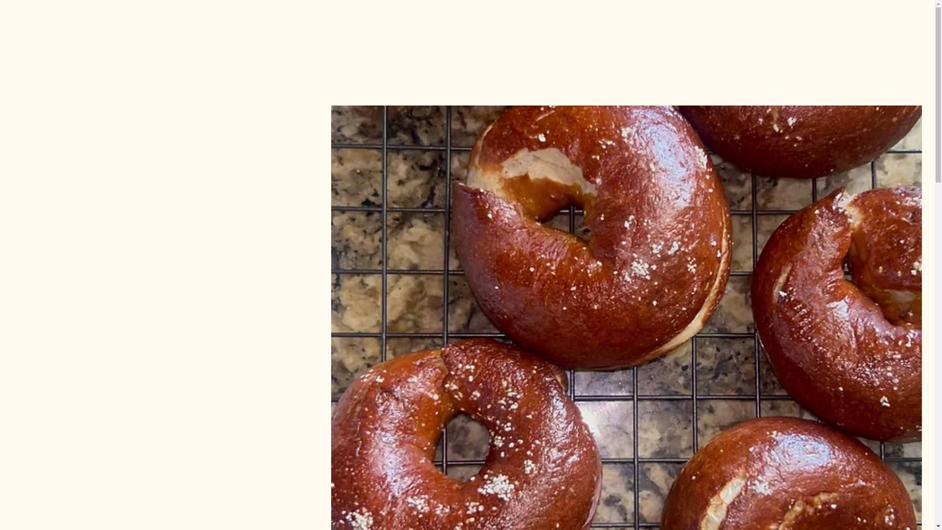 website screenshot of https://thelittlebagelhouse.com/