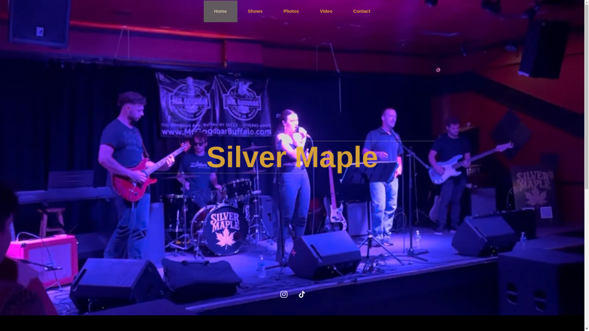 website screenshot of https://silvermapleband.com/