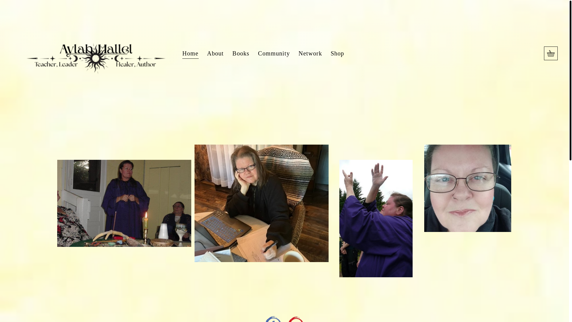 website screenshot of https://newlifemagicalarts.com/