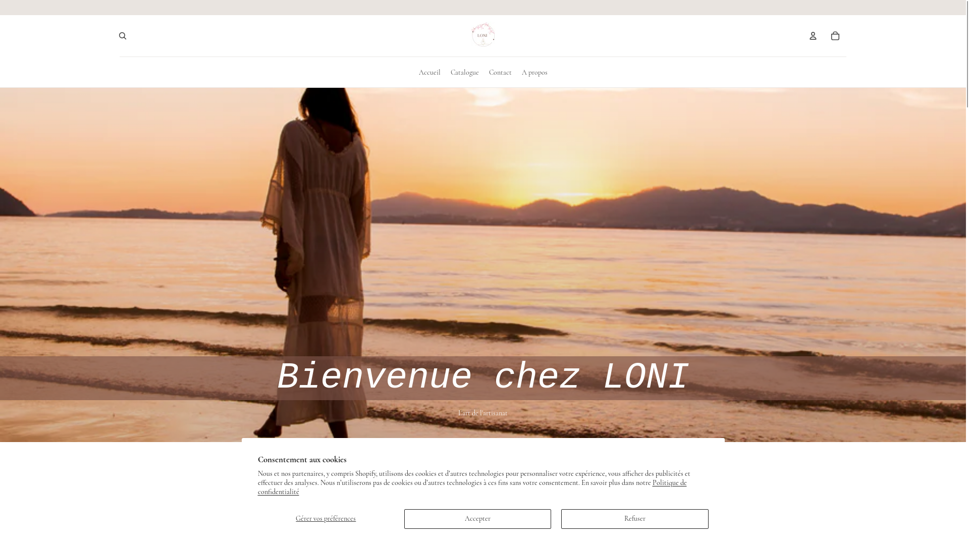 website screenshot of https://luniversdeloni.fr/