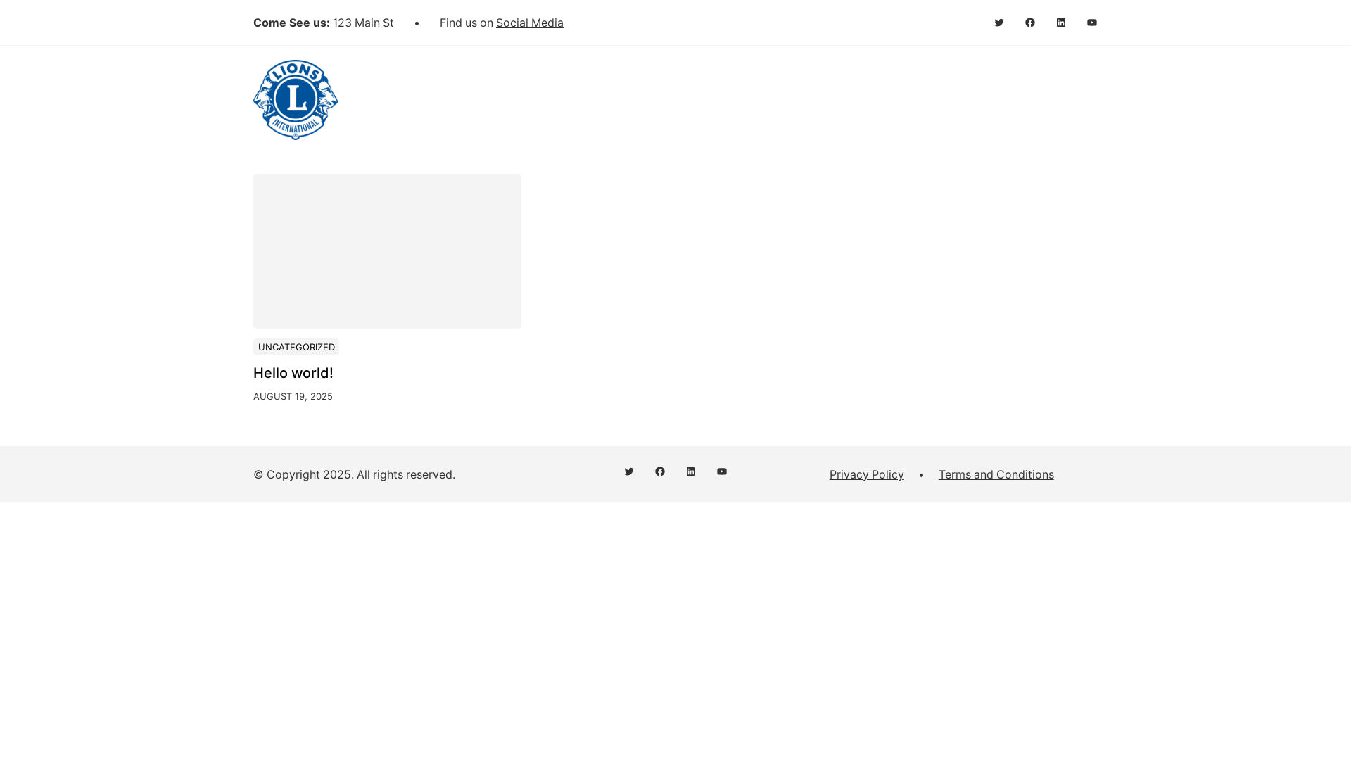 website screenshot of https://district2x2.org/