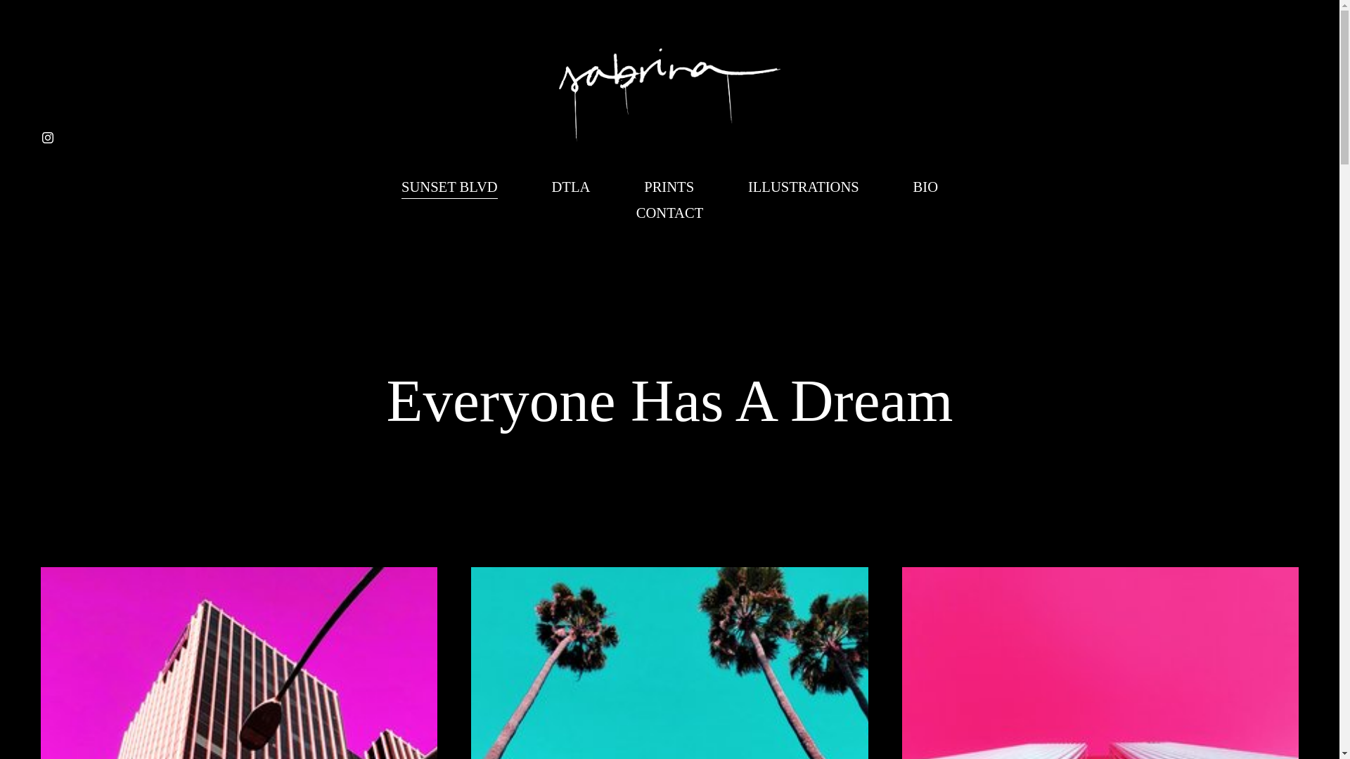 website screenshot of https://sabrinasthevibe.com/
