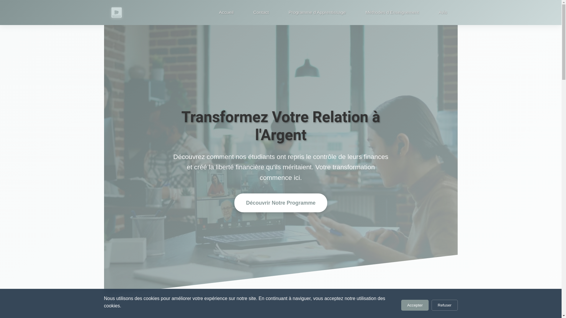 website screenshot of https://sylphicwanderlust.com