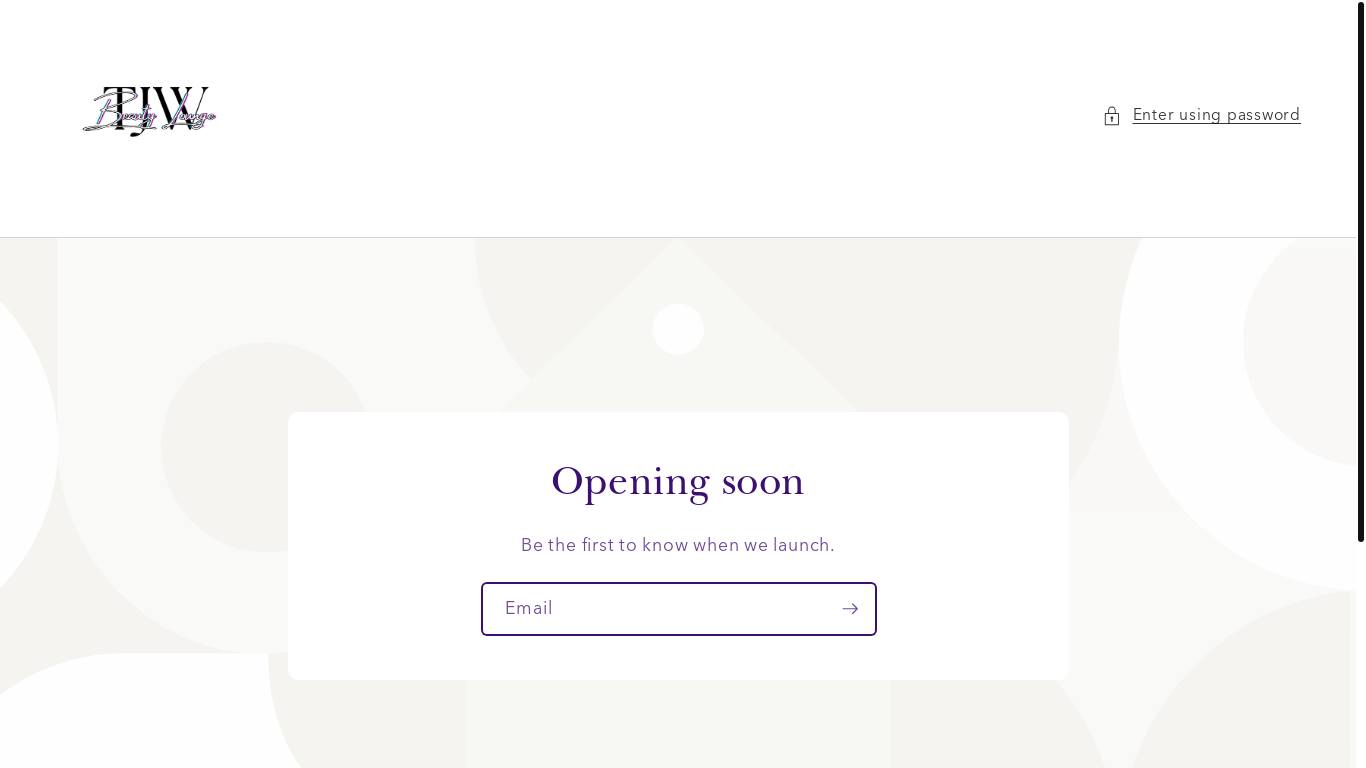 website screenshot of https://thejaywaybeautylounge.store/