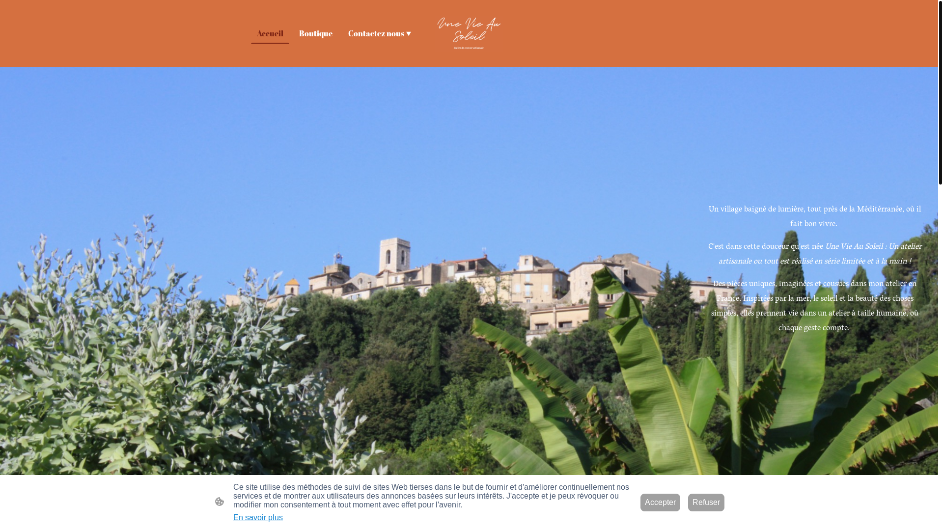 website screenshot of https://unevieausoleil.fr/