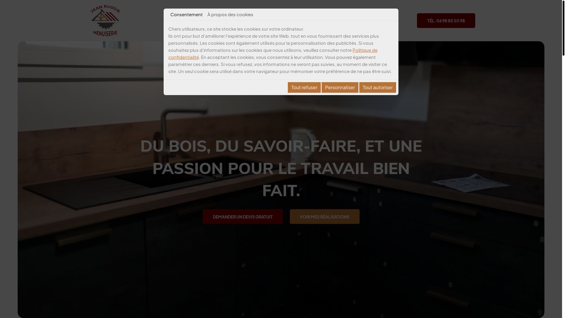 website screenshot of https://jeanrussiemenuiserie.fr/