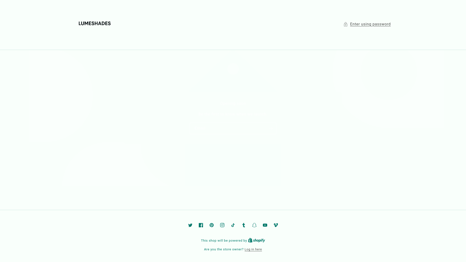 website screenshot of https://lumeshadeswear.shop/