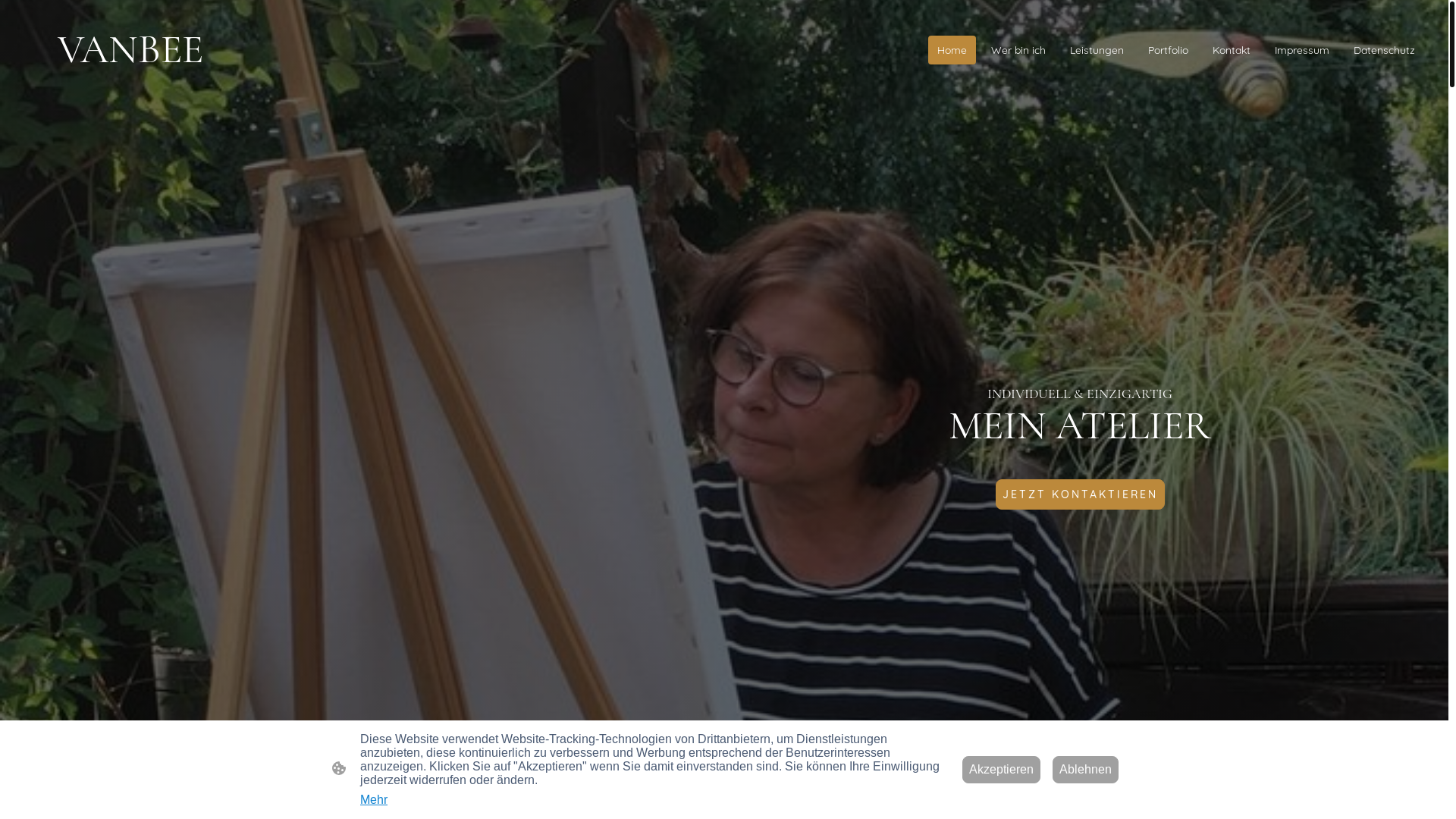 website screenshot of https://vanbee.art/