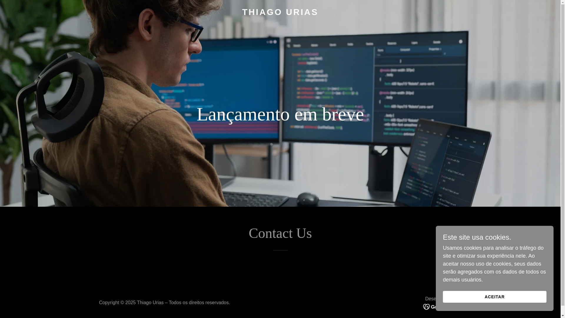 website screenshot of https://thiagourias.dev/