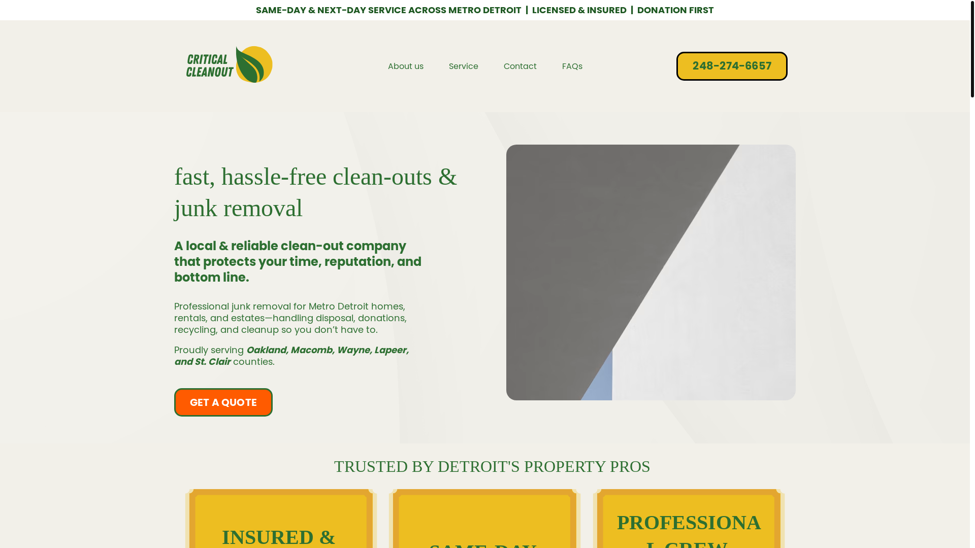 website screenshot of https://criticalcleanout.com/