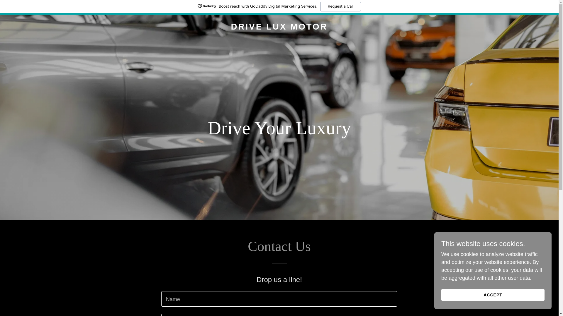 website screenshot of https://driveluxmotor.com/